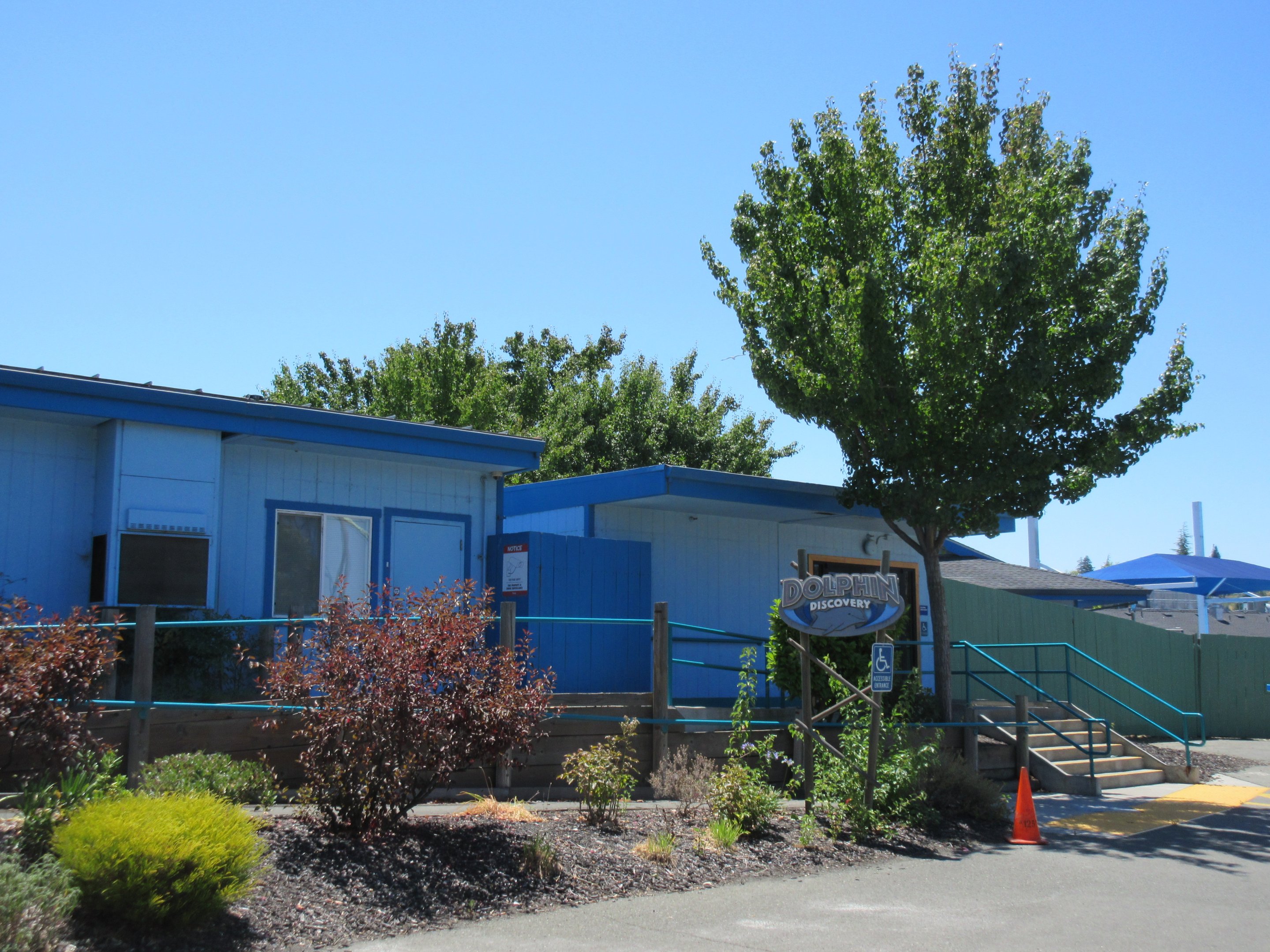 Dolphin Discovery Educational Building