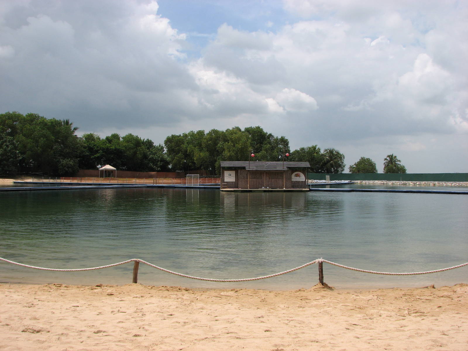 Dolphin Lagoon 2008 - Overview of the Lagoon