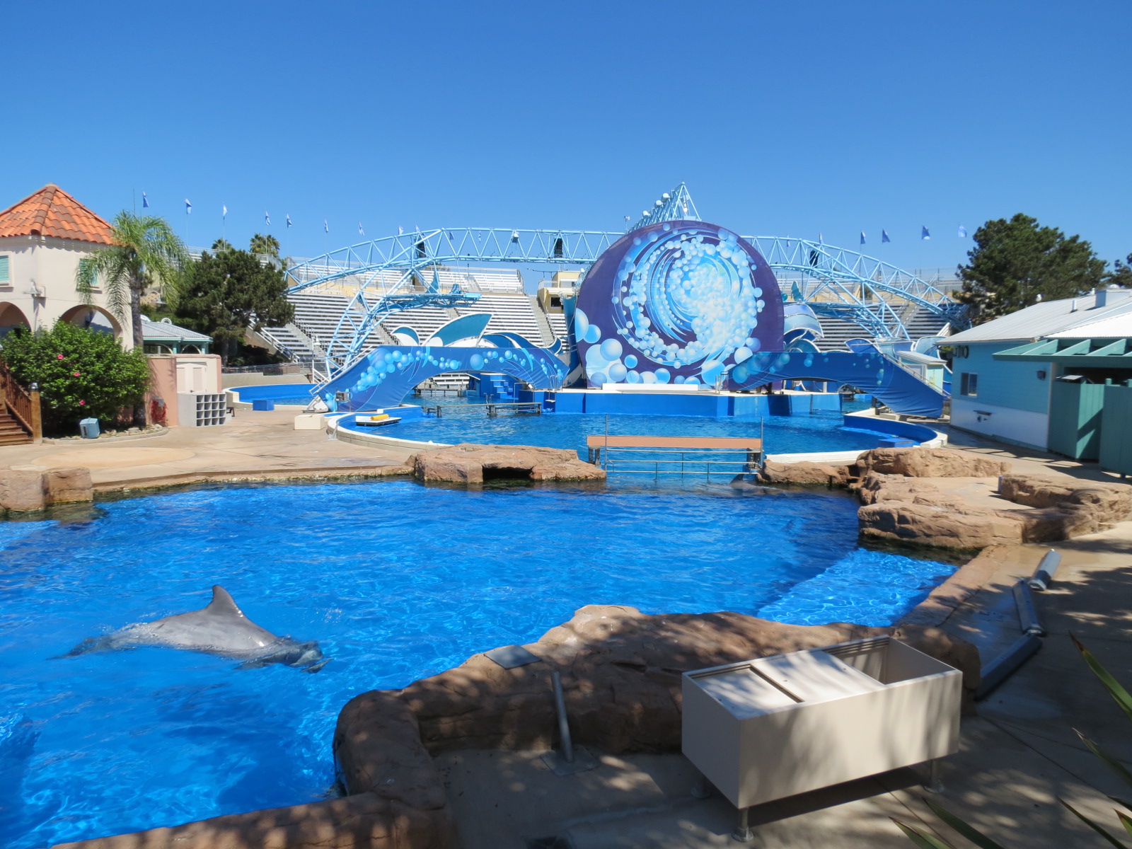 Dolphin Stadium - Blue Horizons Show - Bottlenose Dolphin Holding Tanks