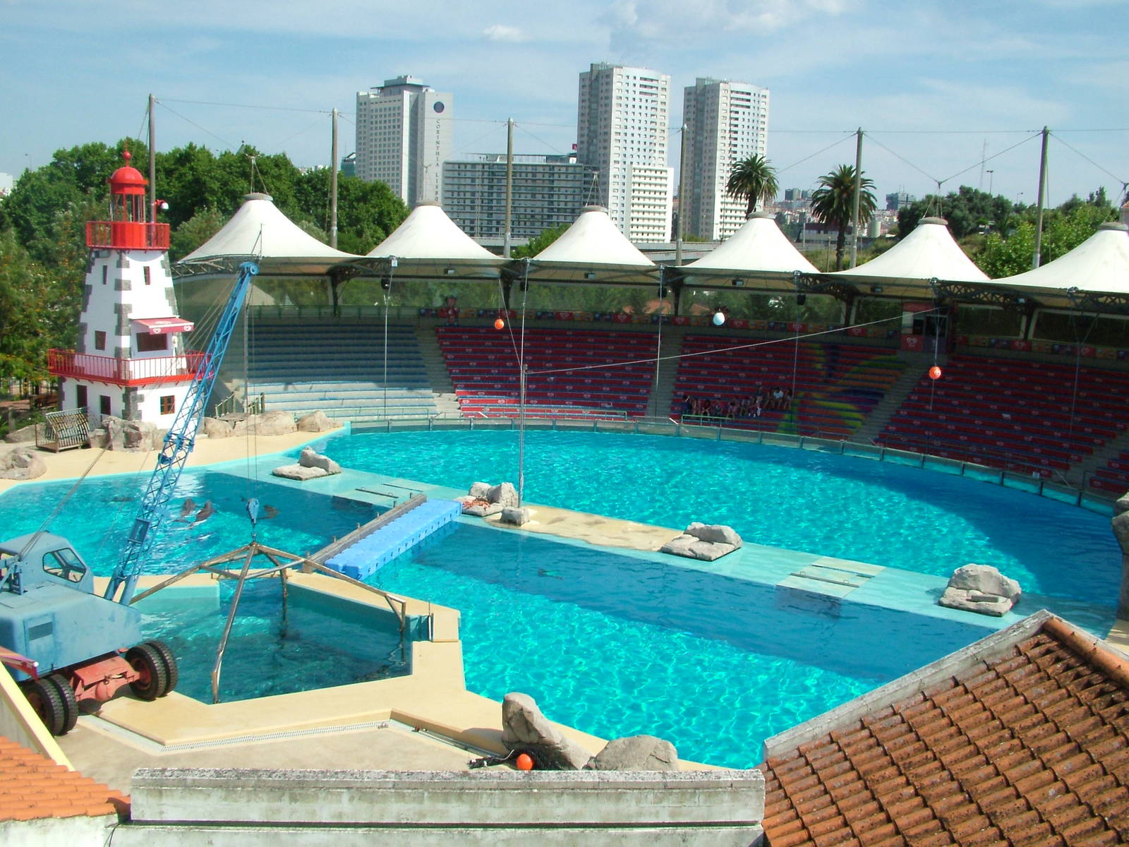 Dolphinarium at Lisbon Zoo, 24/05/11