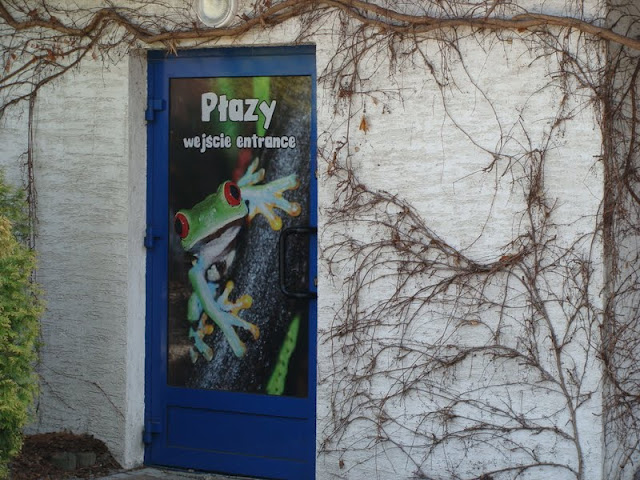 Door of pavilonu of amphibians