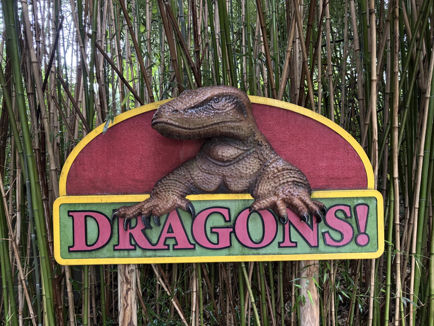Dragons! Sign - Cincinnati Zoo