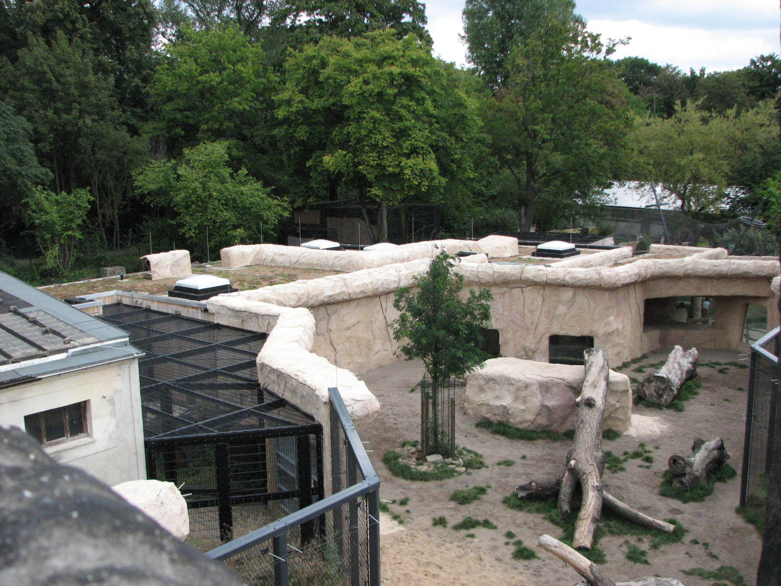 Dresden Zoo 2008 - Aerial view over the new lion exhibit and holding spaces