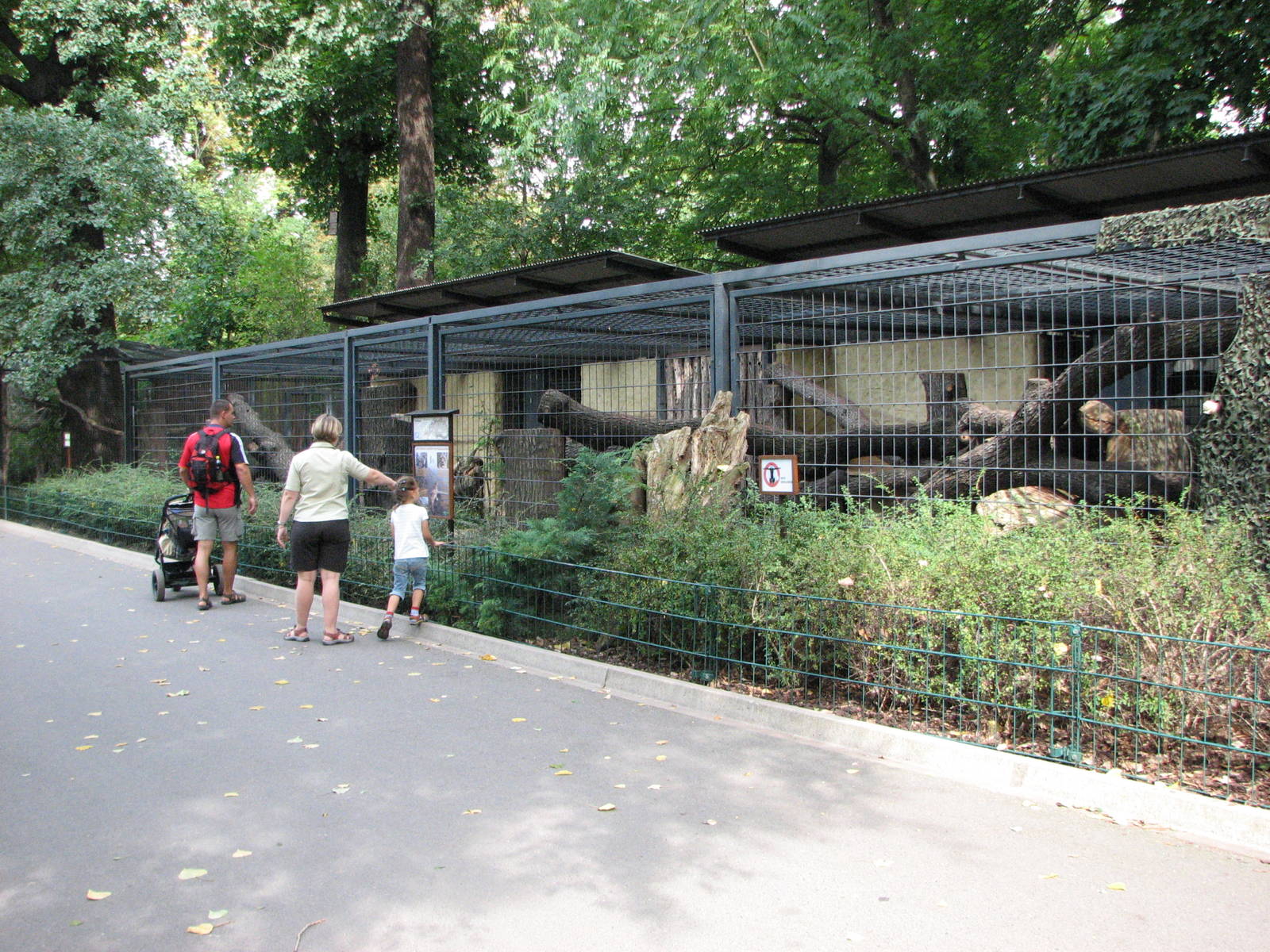 Dresden Zoo 2008 - Snow Leopard enclosure