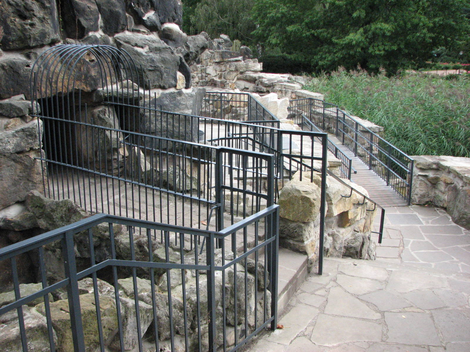 Dresden Zoo 2008 - Visitor entrance into the renovated old carnivore castle