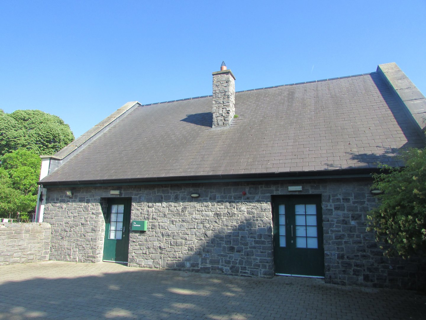 Dublin Zoo - Family Farmhouse