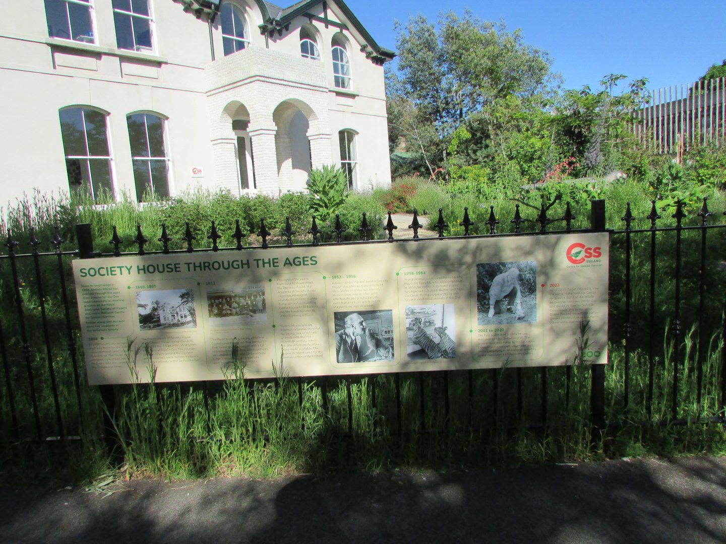 Dublin Zoo - Informative signage