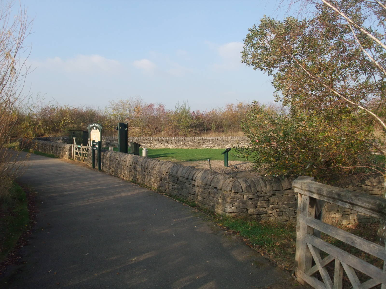 Duck Tales Pen at London WWT (Barnes), 15/11/11