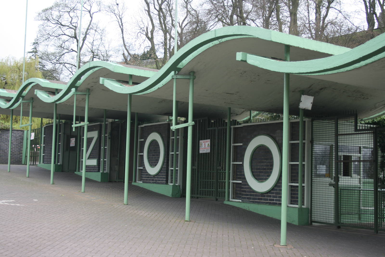 Dudley Zoo Entrance; 2nd April 2011