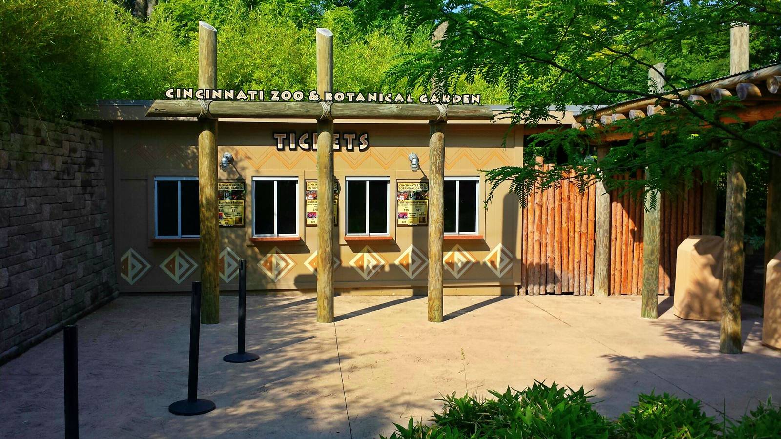 Dury Avenue Entrance