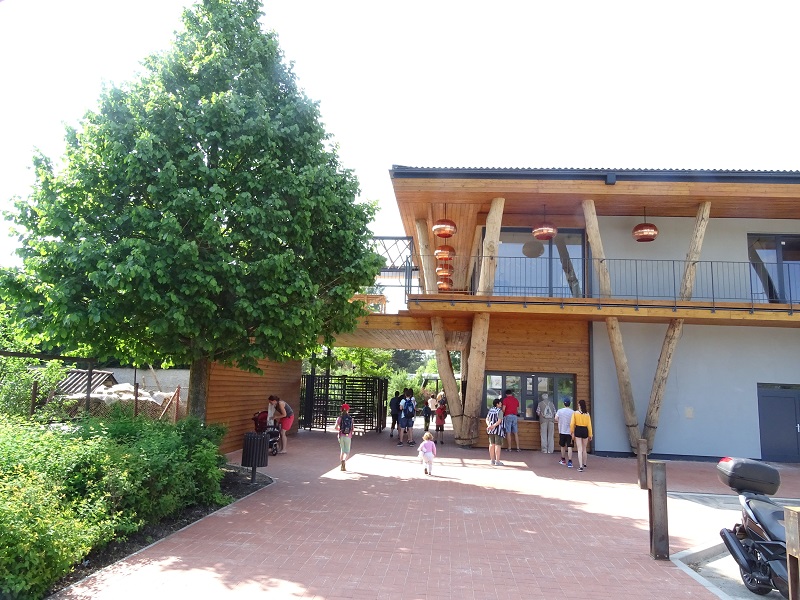 Dvur 05/2018: Entrance