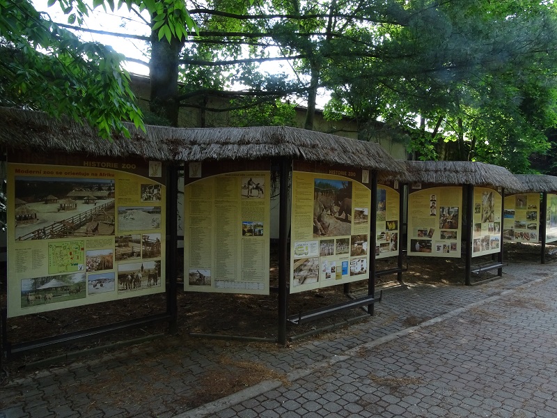 Dvur 05/2018: Panels on the zoo's history