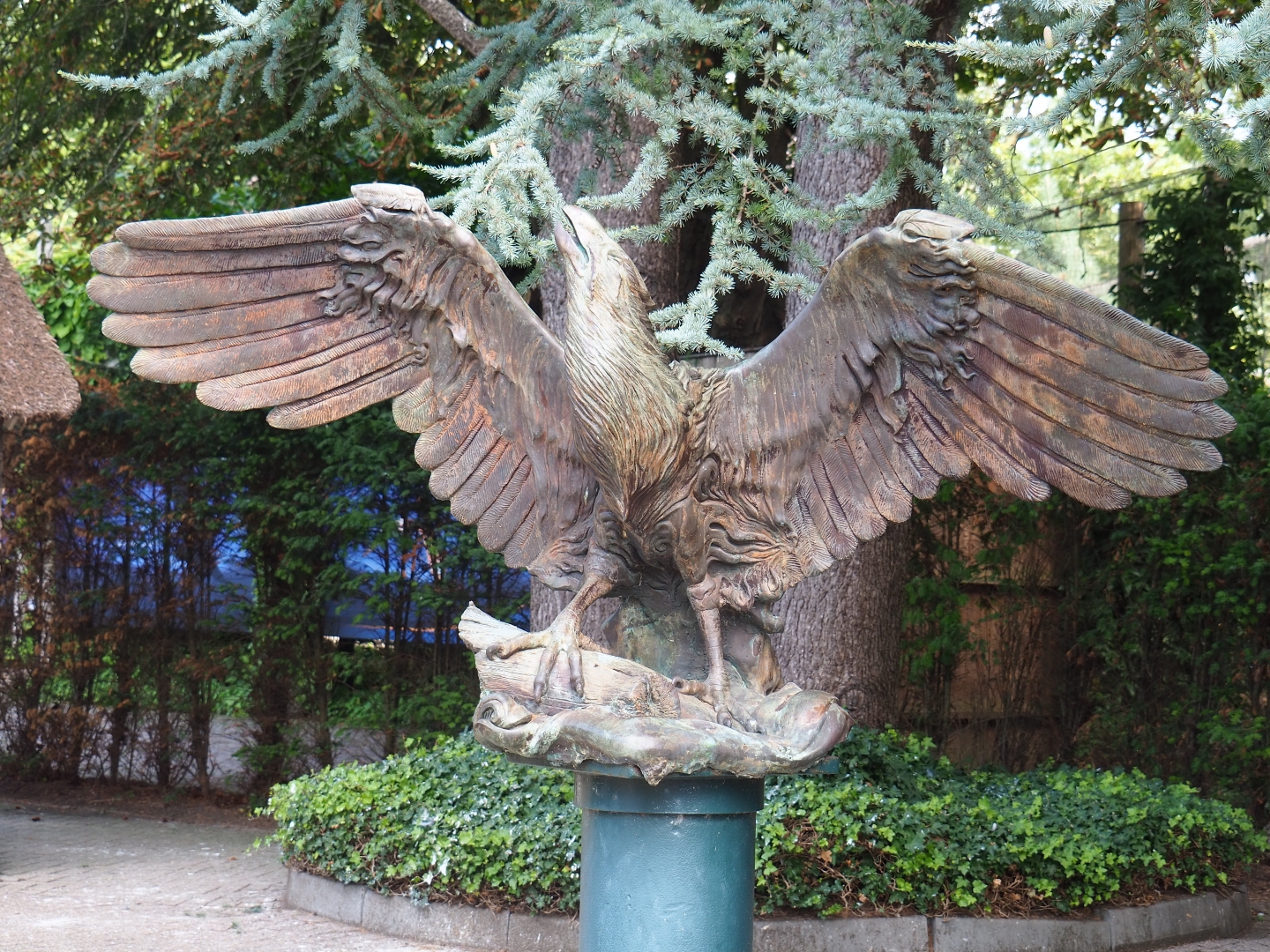 Eagle statue (Sep 2nd, 2018)