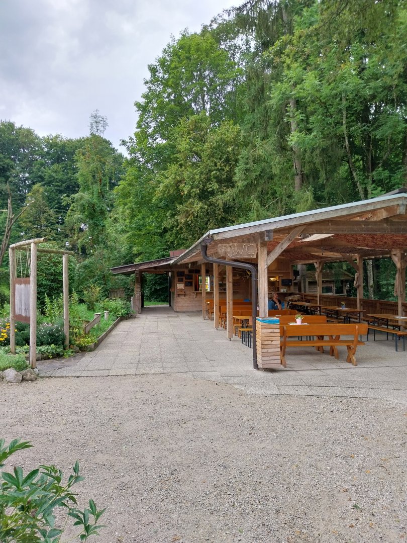 Ebbs Raritätenzoo - Entrance & snackbar