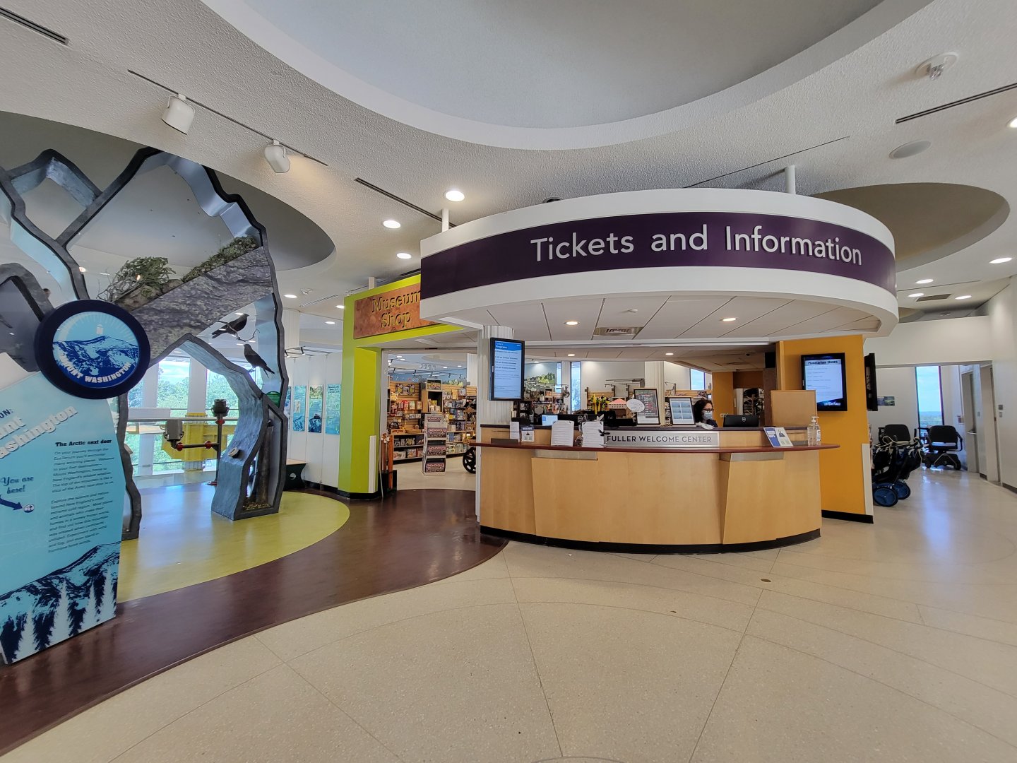 Ecotarium - Info desk, gift shop