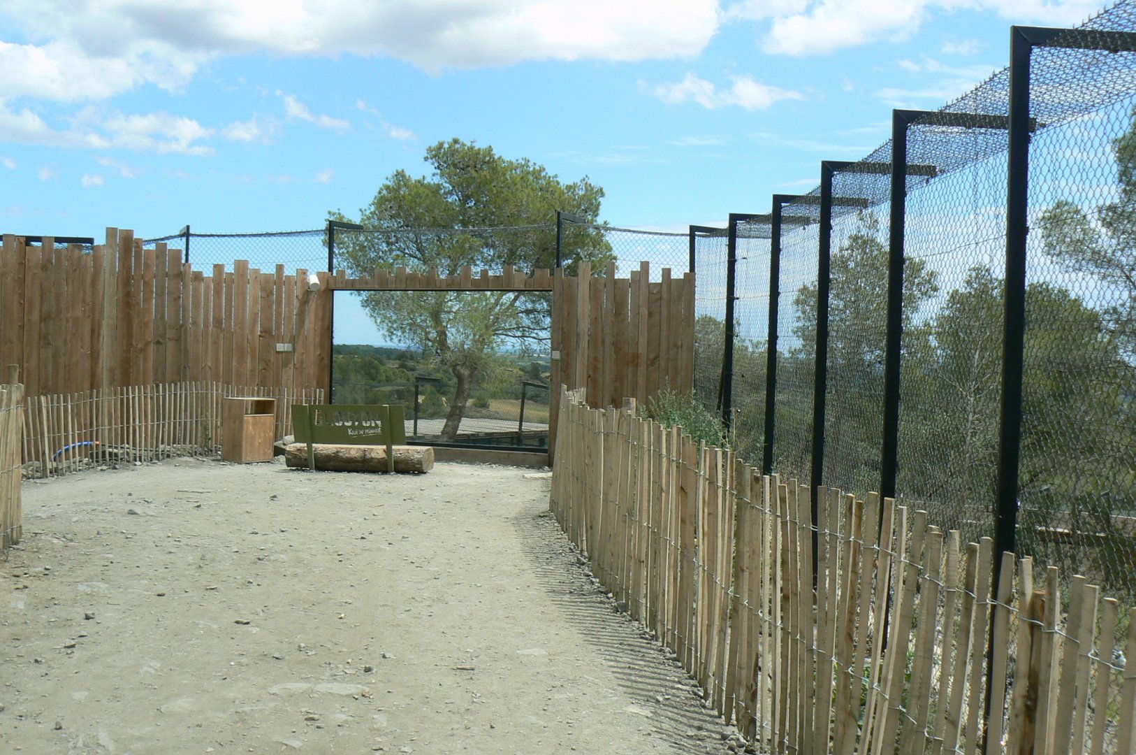 Ecozonia - Main wolverines enclosure