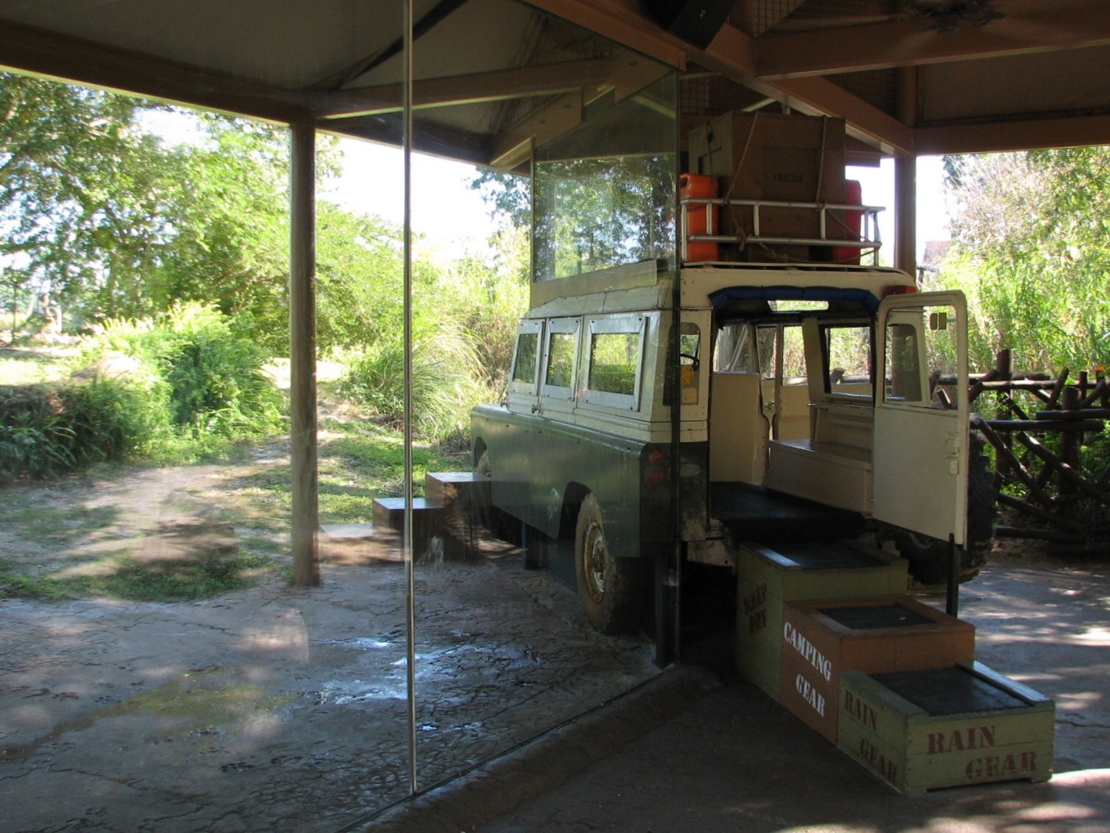 Edge of Africa - African Lion or Spotted Hyena Exhibit - Viewing Area