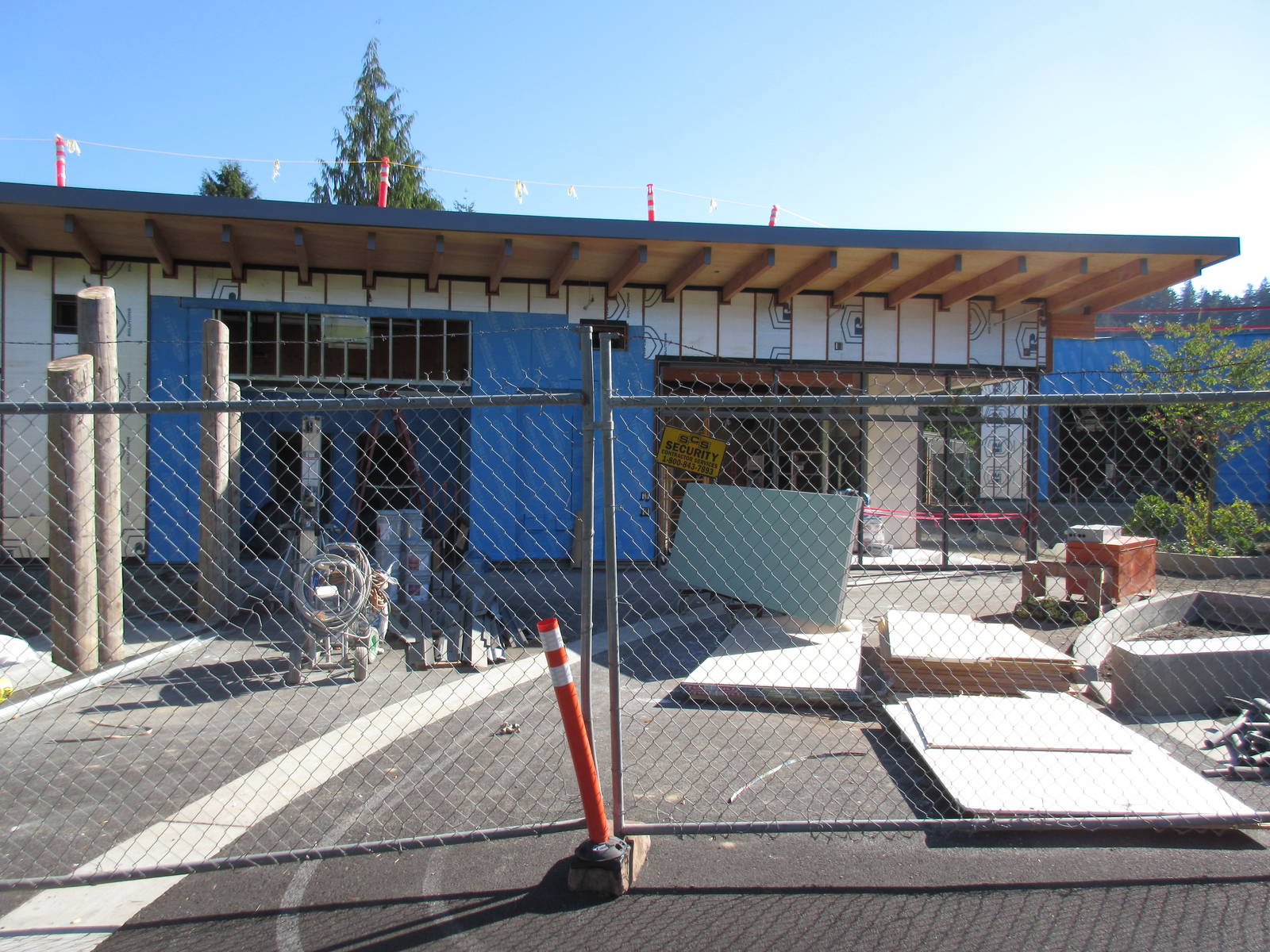 Education Center + Insect Zoo (New in 2017)