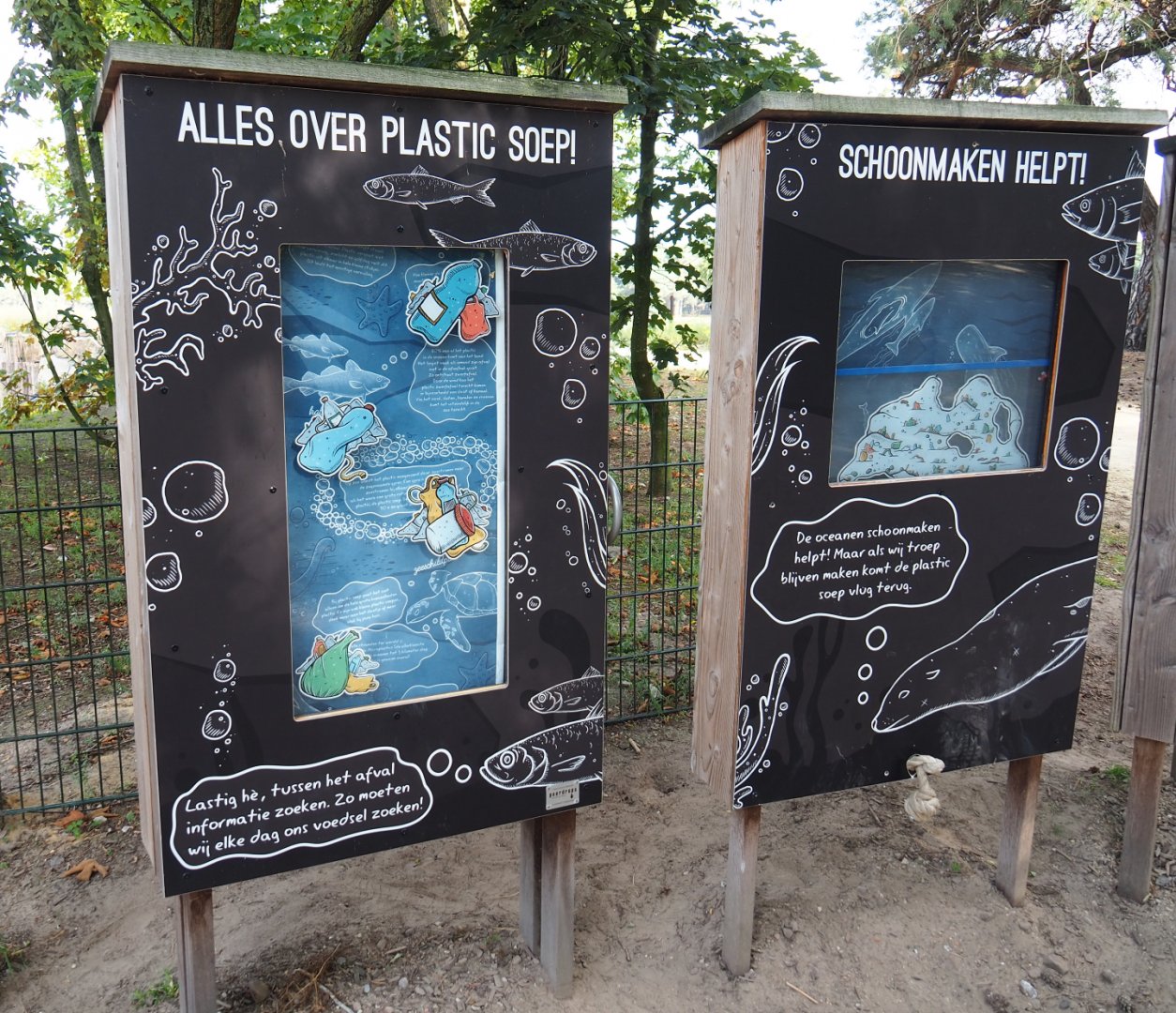 Education displays about the plastic soup issue, 2019-09-15