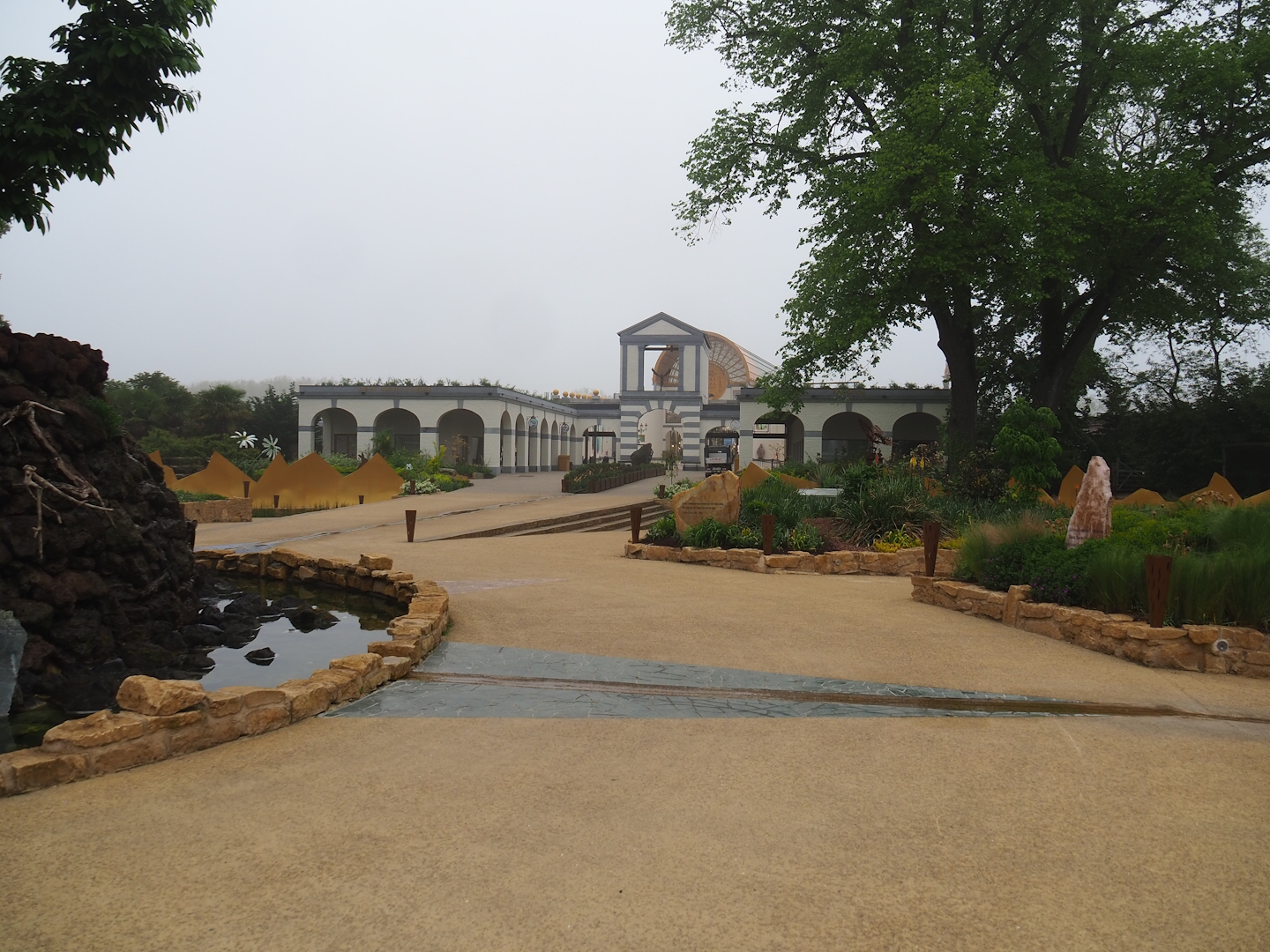 "Egg of the World" entrance area, View towards new entrance, 2023-05-15