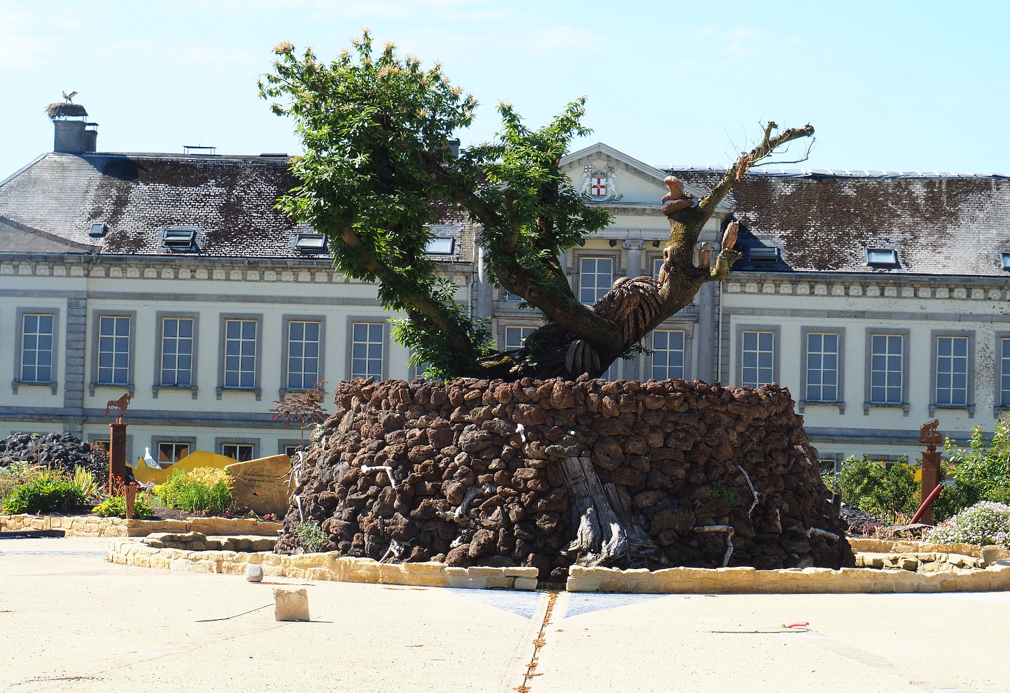 "Egg of the World", part of future entrance area - Tree of life, 2022-06-28