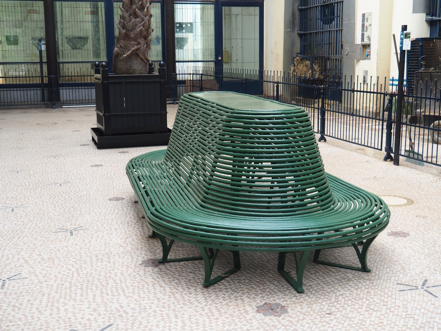 Egyptian Temple - Historical cast iron bench, 2023-07-02