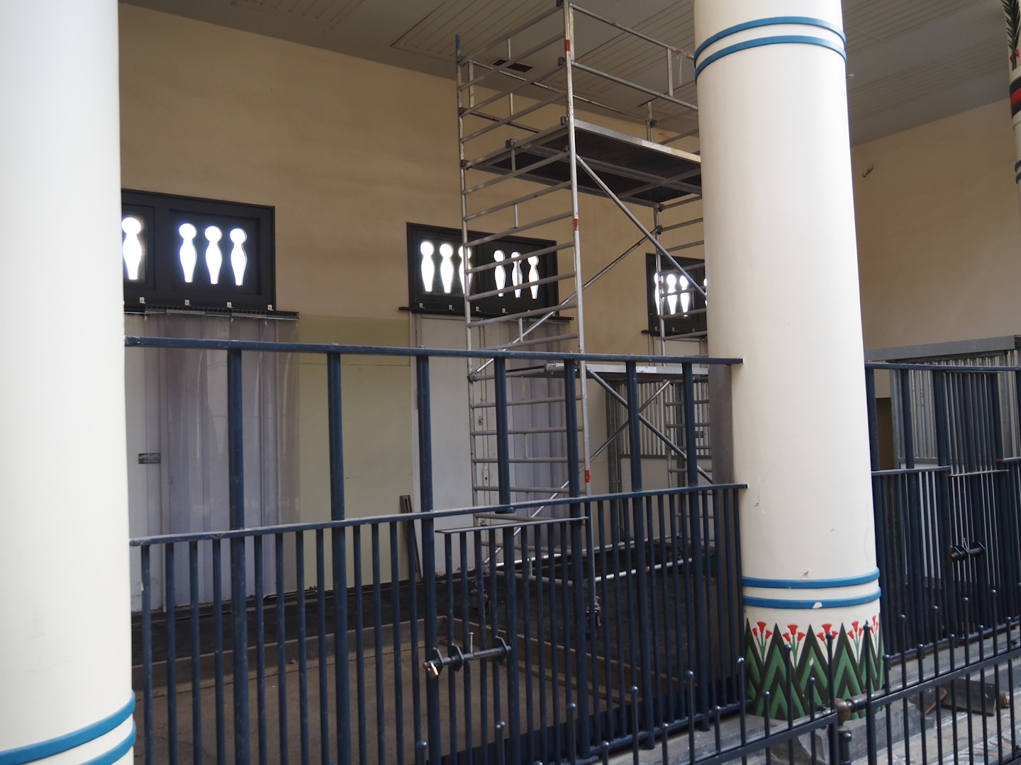 Egyptian Temple - Work in ungulate stables, perhaps to use them again, 2025-03-16