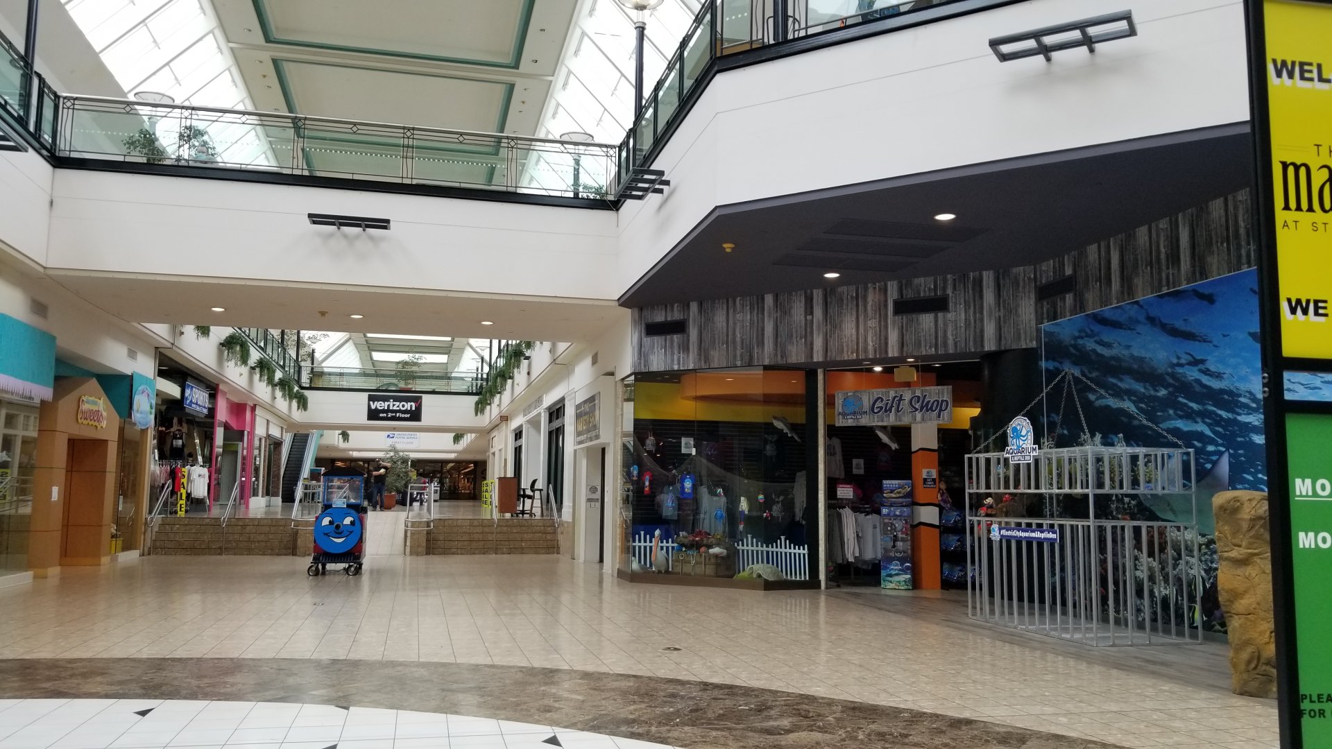 Electric City - Gift shop, mall