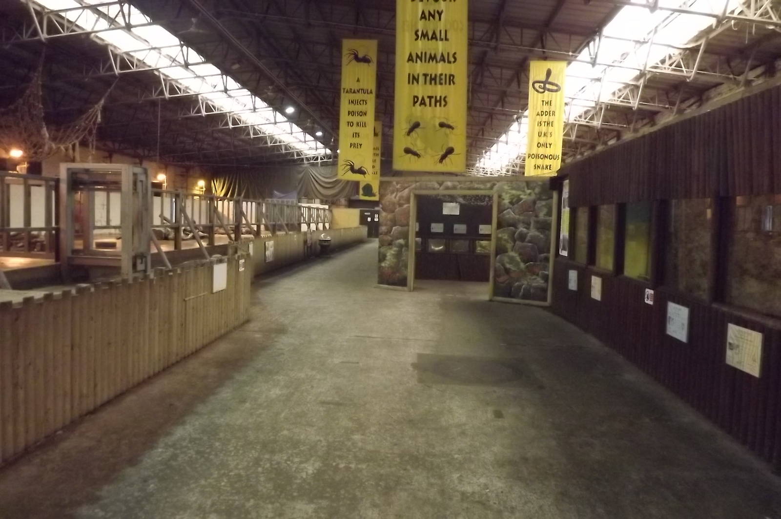 Elephant and Reptile House at Blackpool Zoo 17/06/12