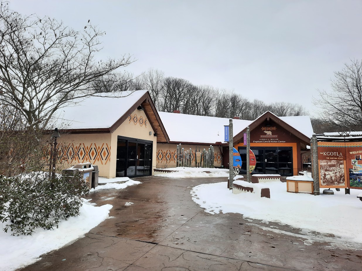 Elephant Crossing Plaza