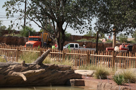 elephant exhibit modification