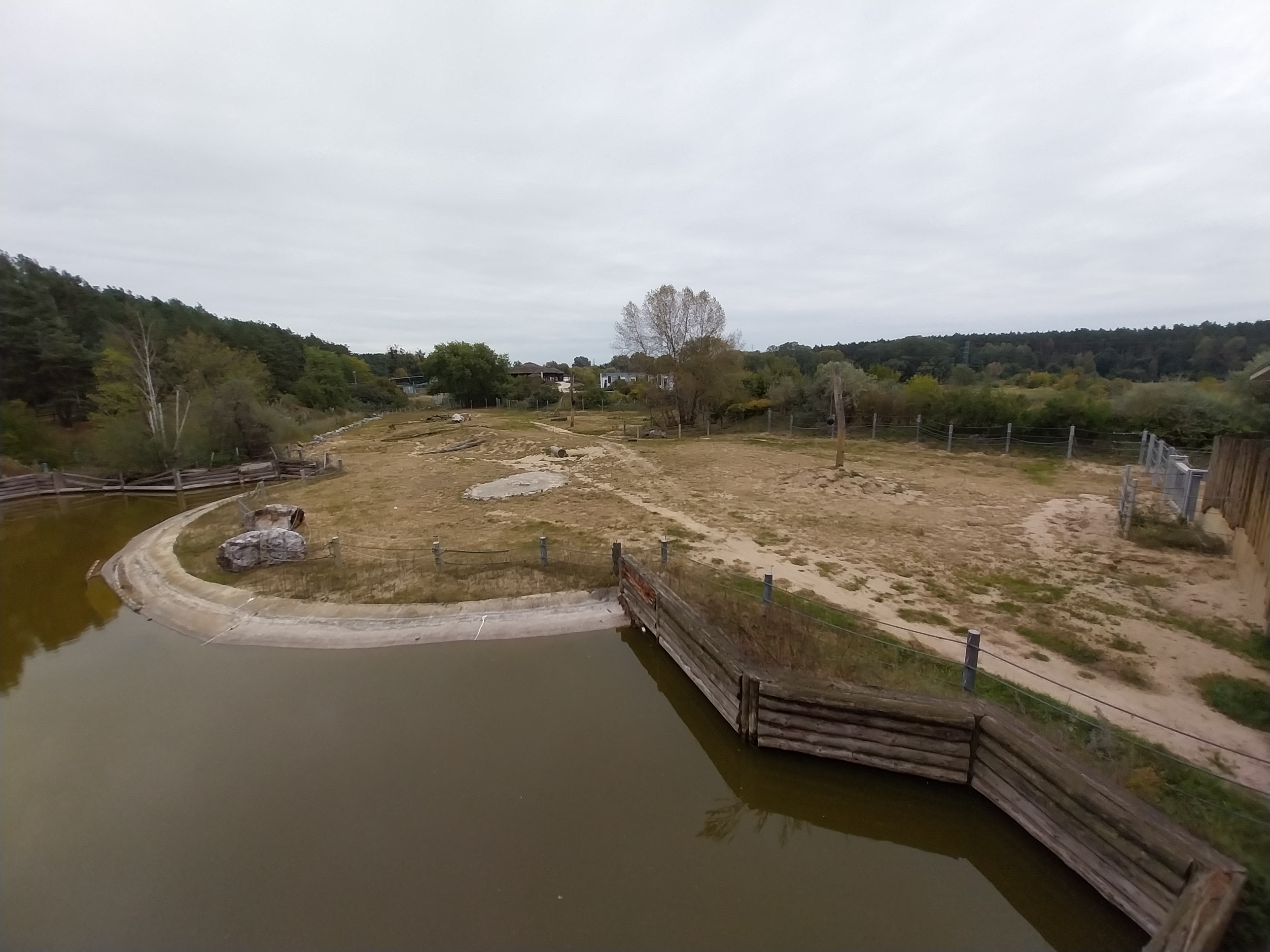 Elephant House - Africa elephant Loxondonta africana)