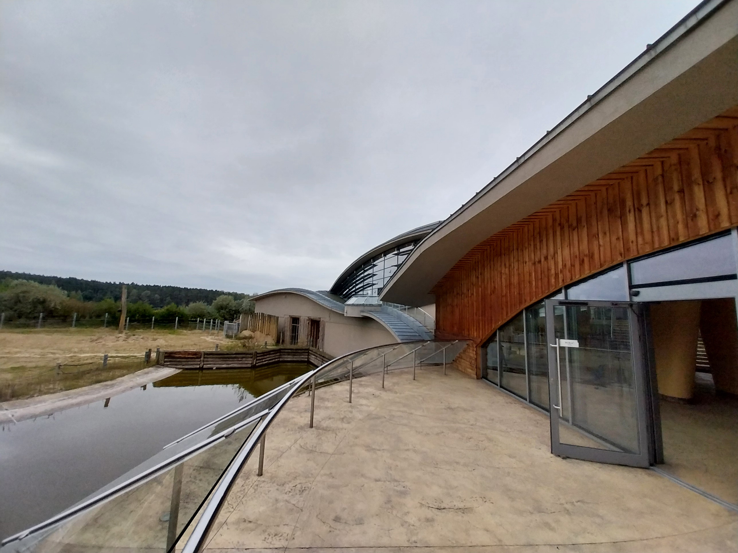 Elephant House - Africa elephant Loxondonta africana)