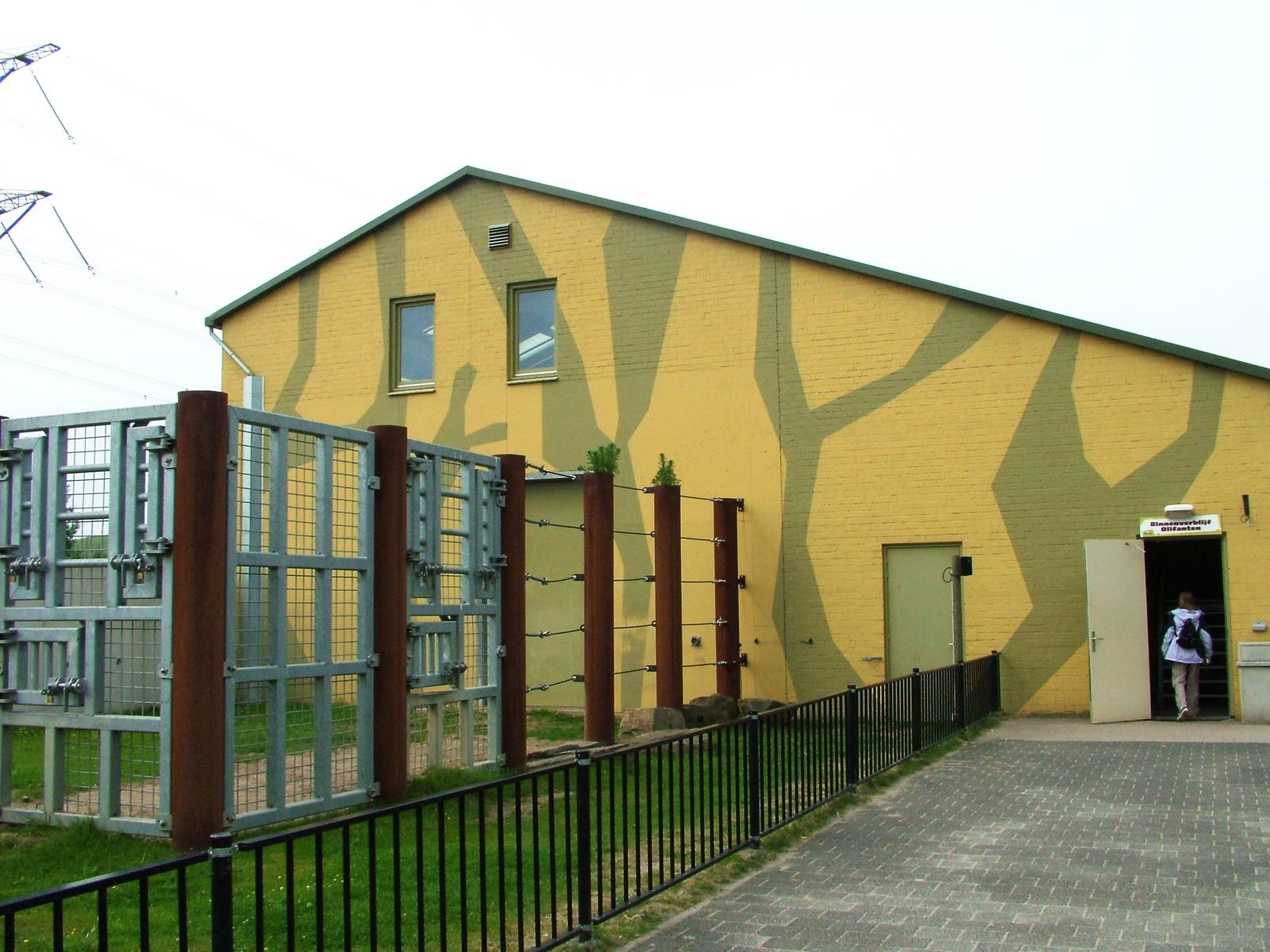 Elephant House at Dierenrijk, 31/05/12