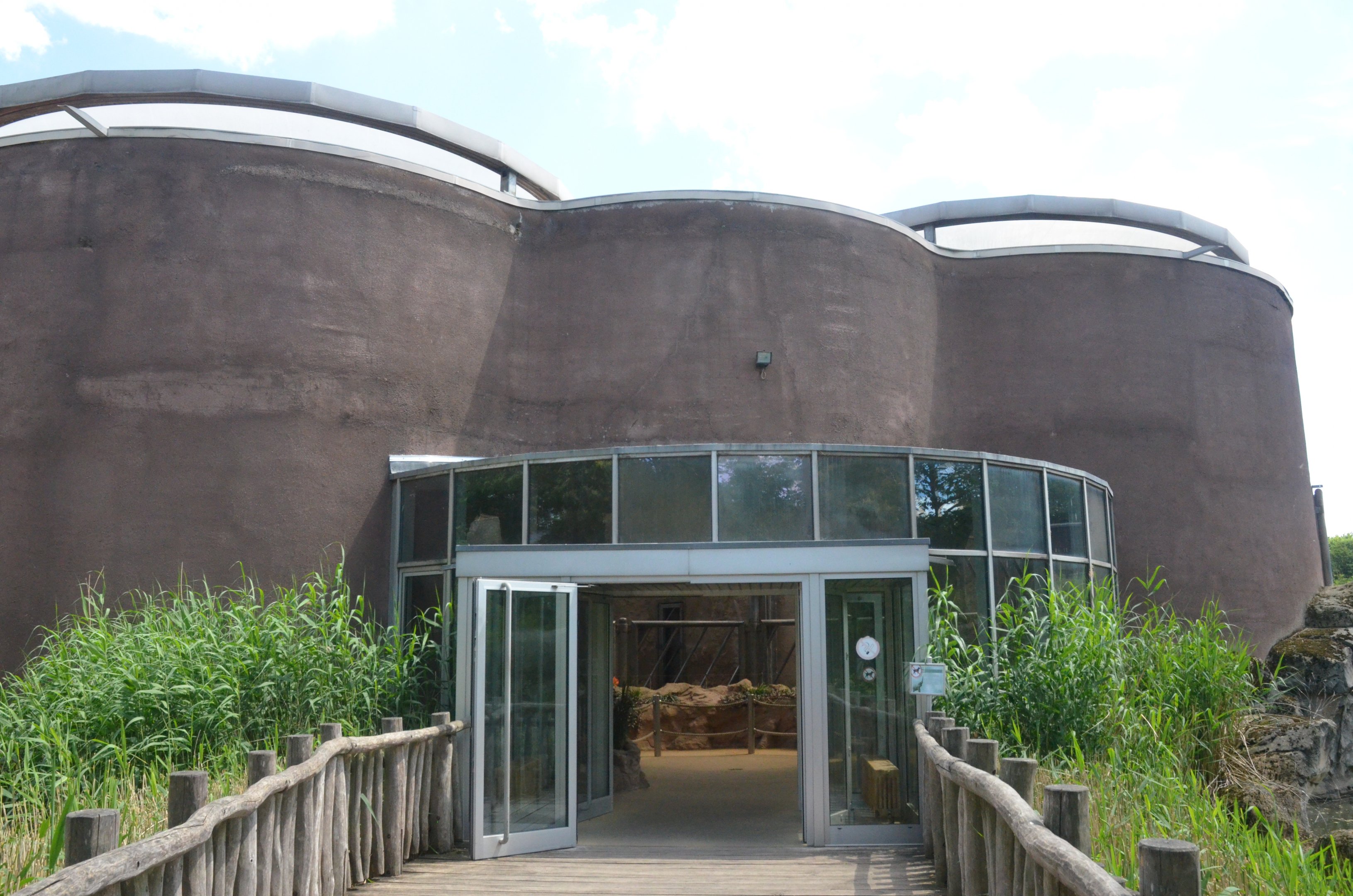 Elephant House at Duisburg, 17/06/19