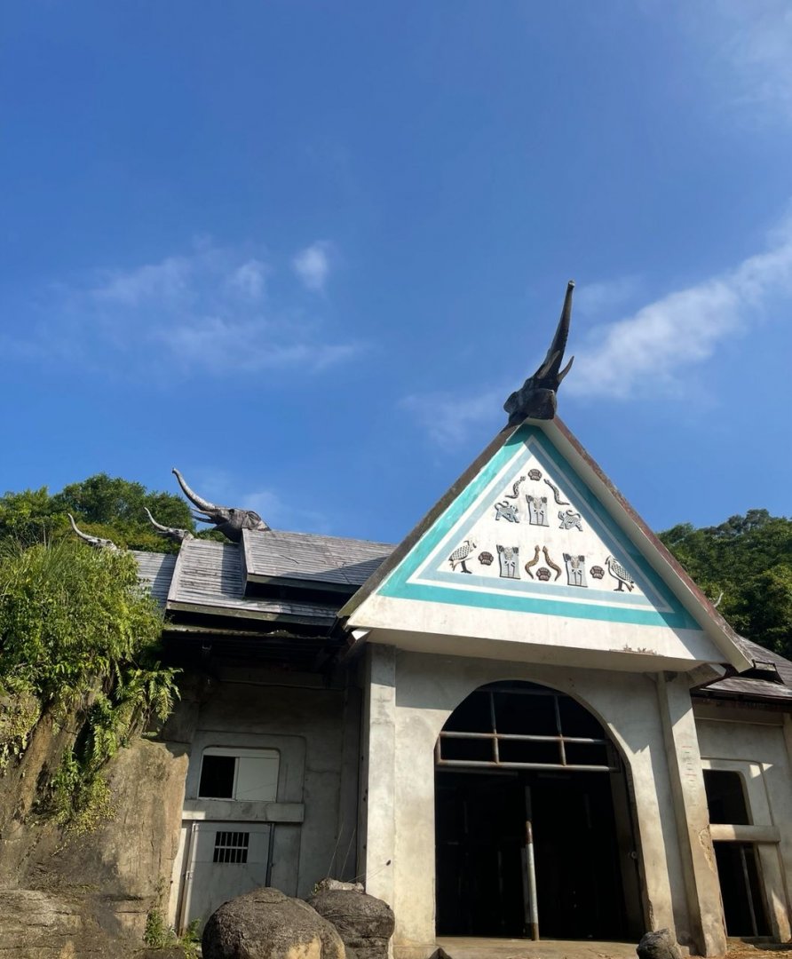 Elephant House at Taipei Zoo