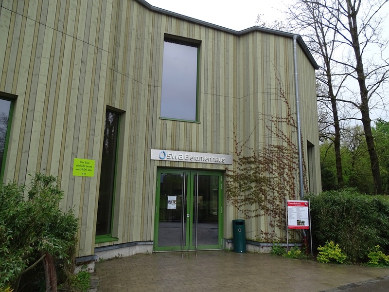 Elephant house, entrance
