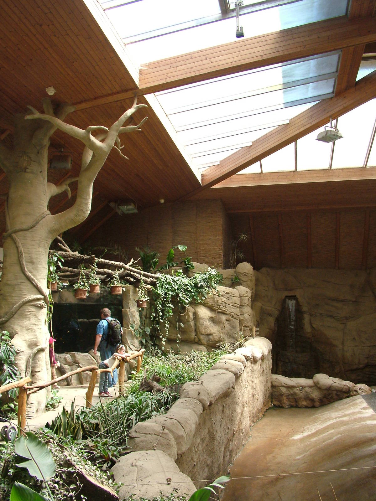 Elephant House interior at Zlin, 28/05/10