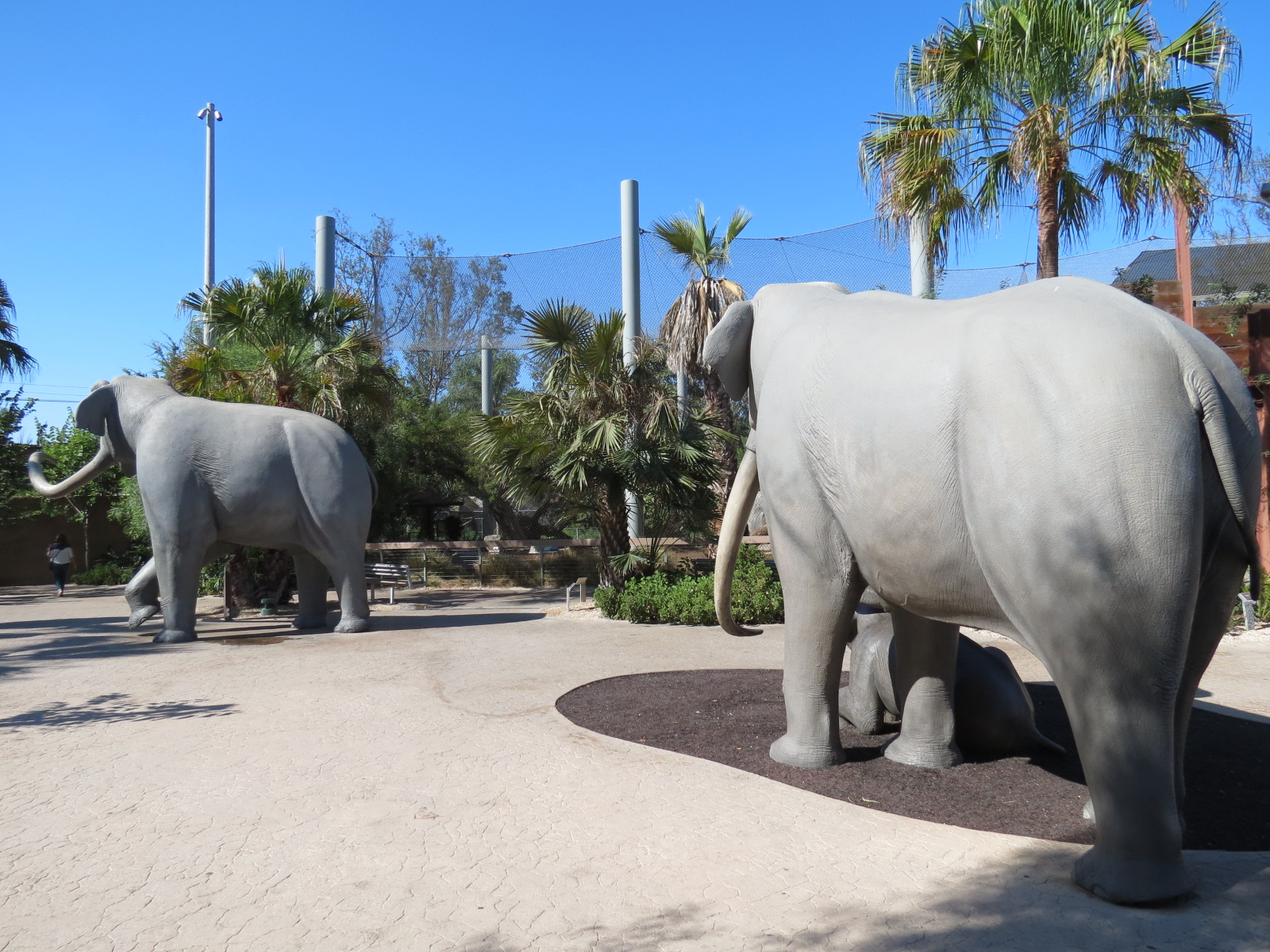 Elephant Odyssey - Extinct Columbian Mammoth Statues