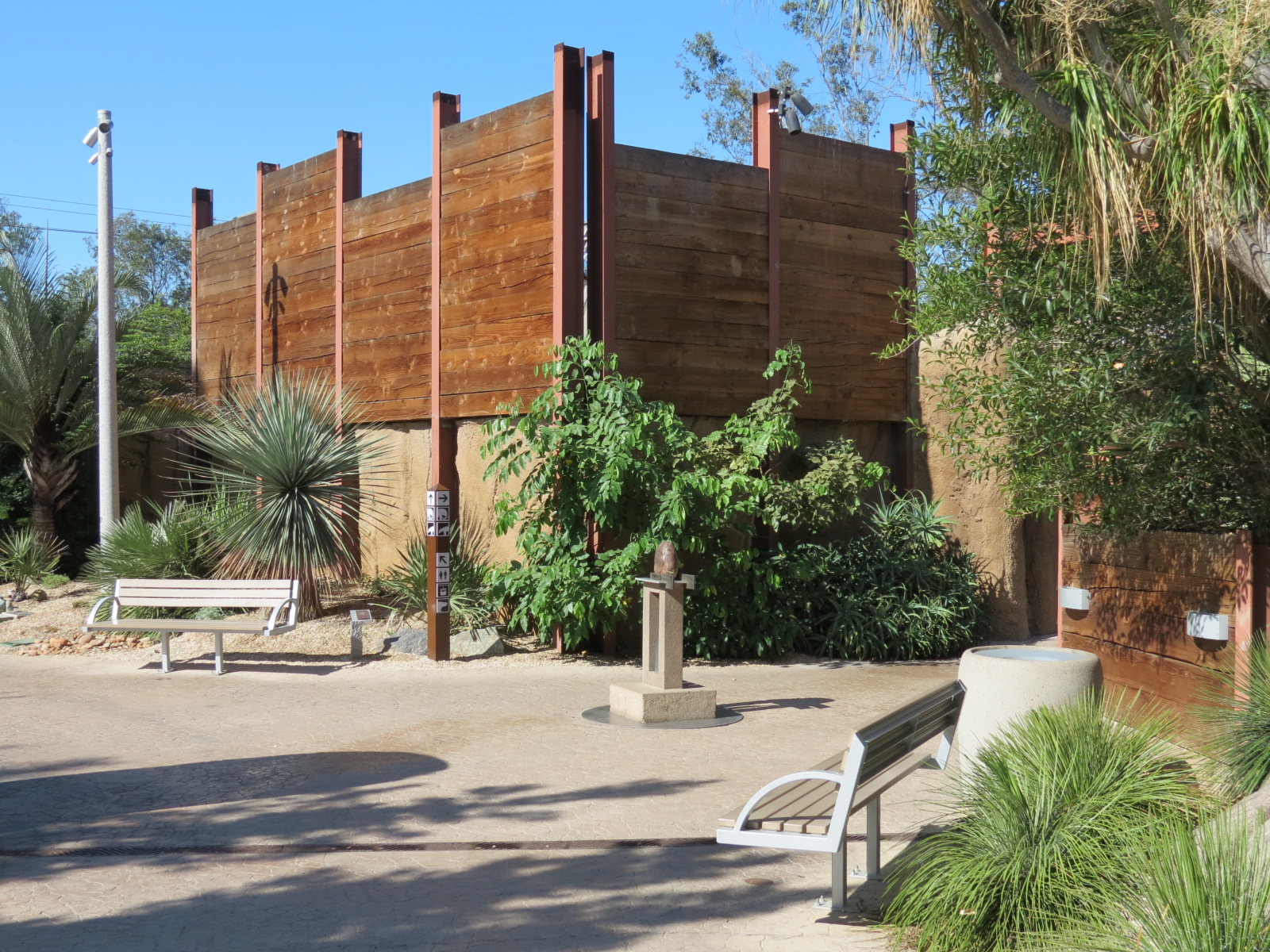 Elephant Odyssey - Fossil Portal Entrance