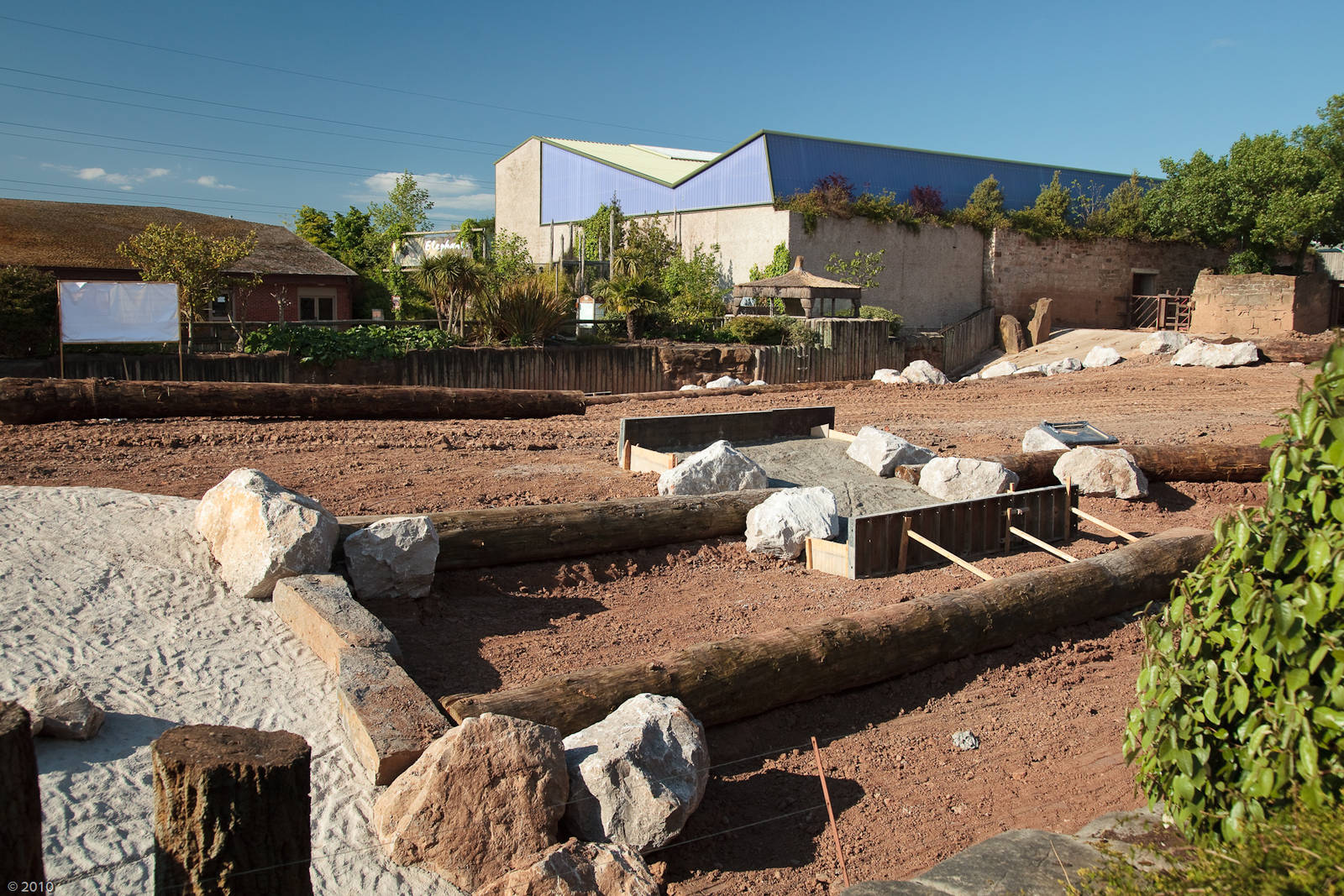 Elephant Paddock - 28/05/2010