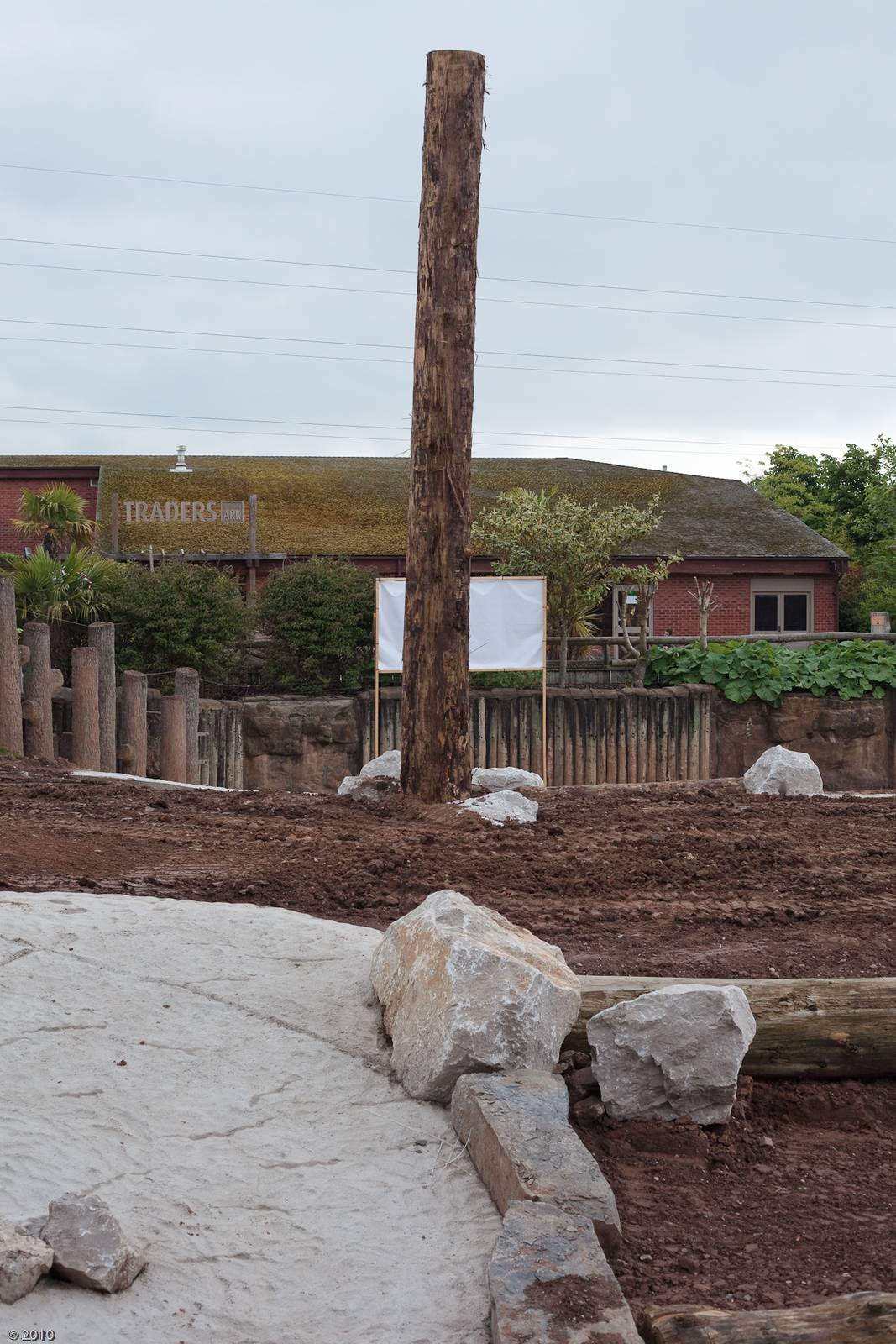 Elephant Paddock Renovations - 01/06/2010