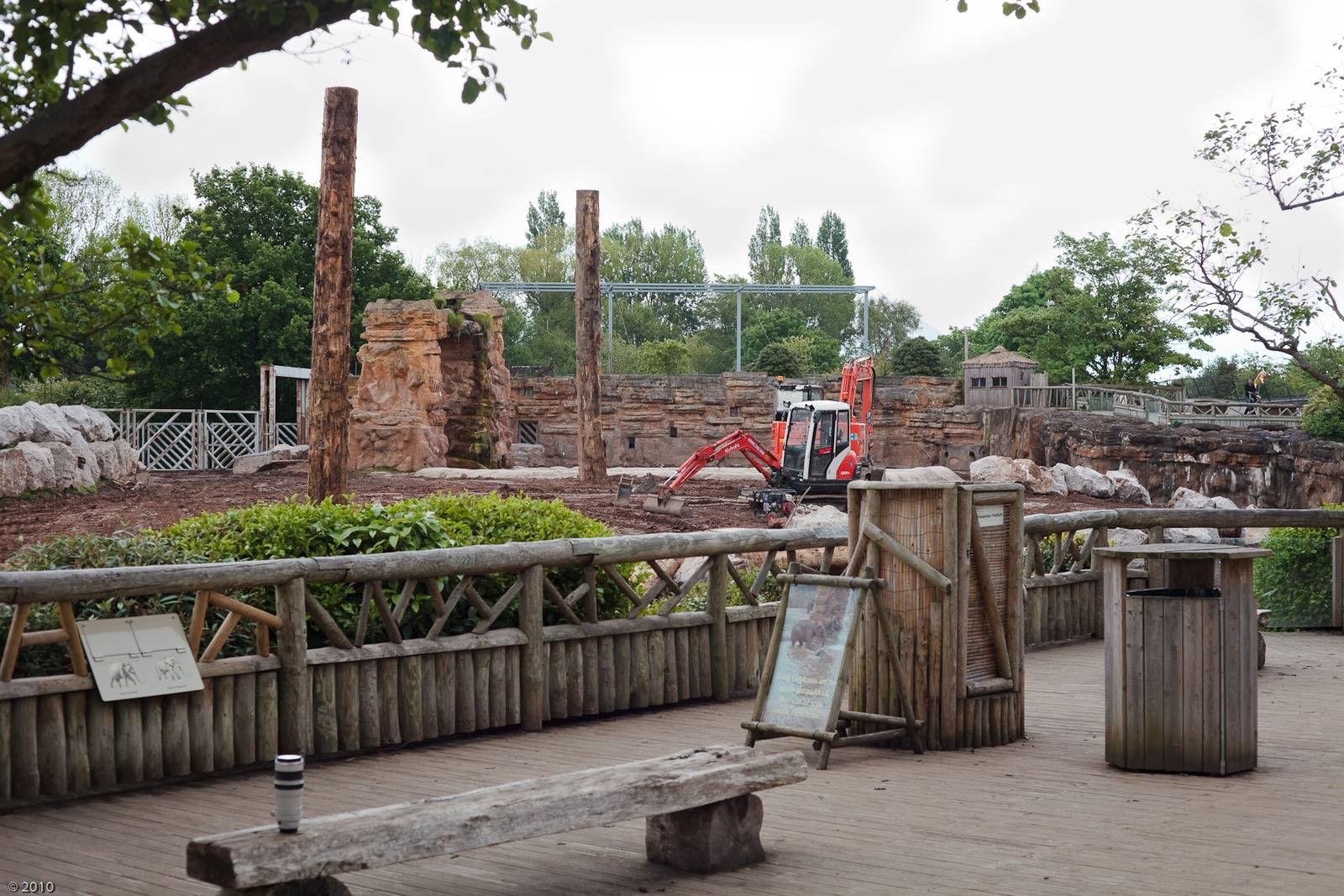 Elephant Paddock Renovations - 01/06/2010