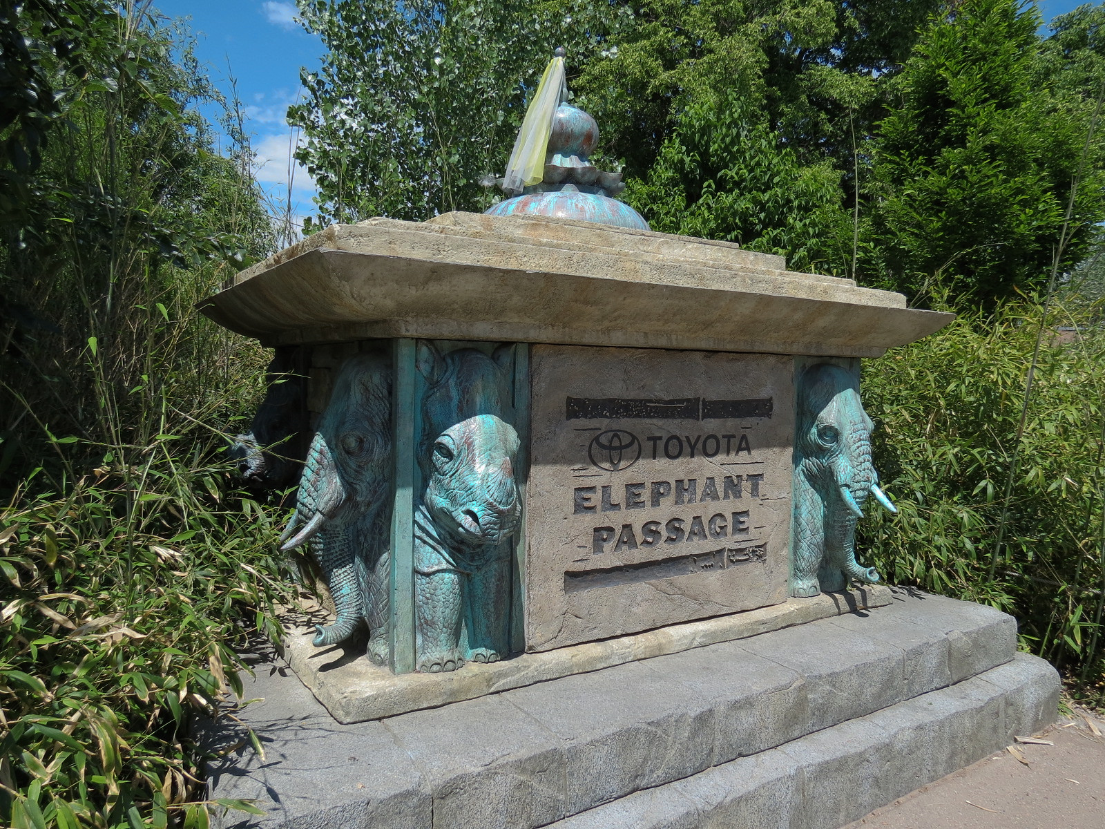 Elephant Passage - Entry Sign