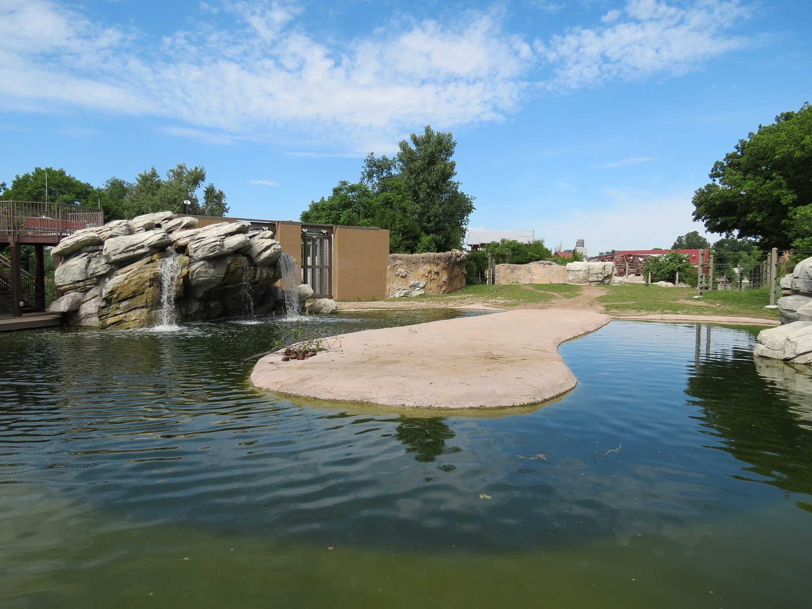 Elephant Passage - Species Rotation Yard With Amphitheater