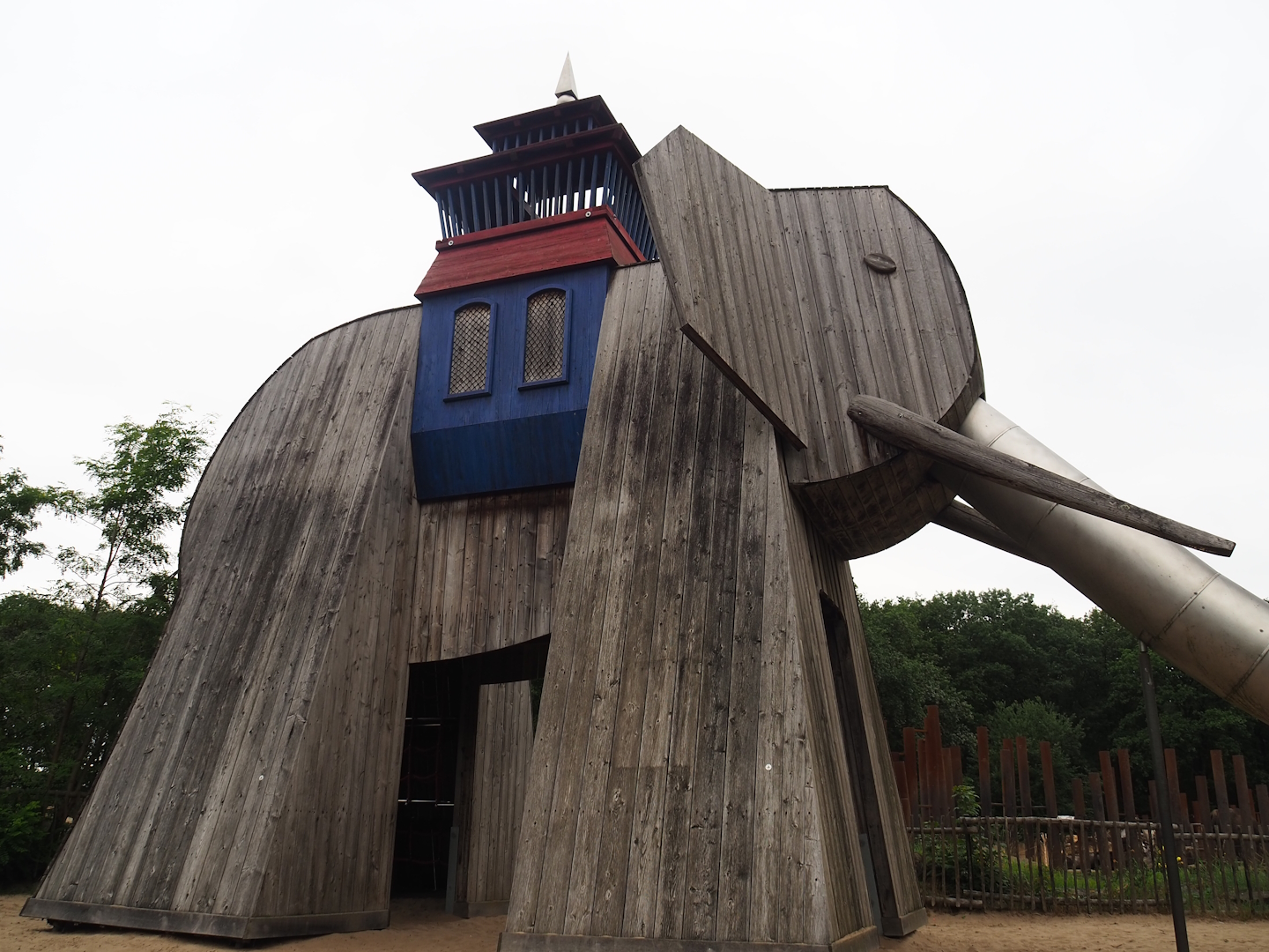 Elephant playground, 2023-08-17