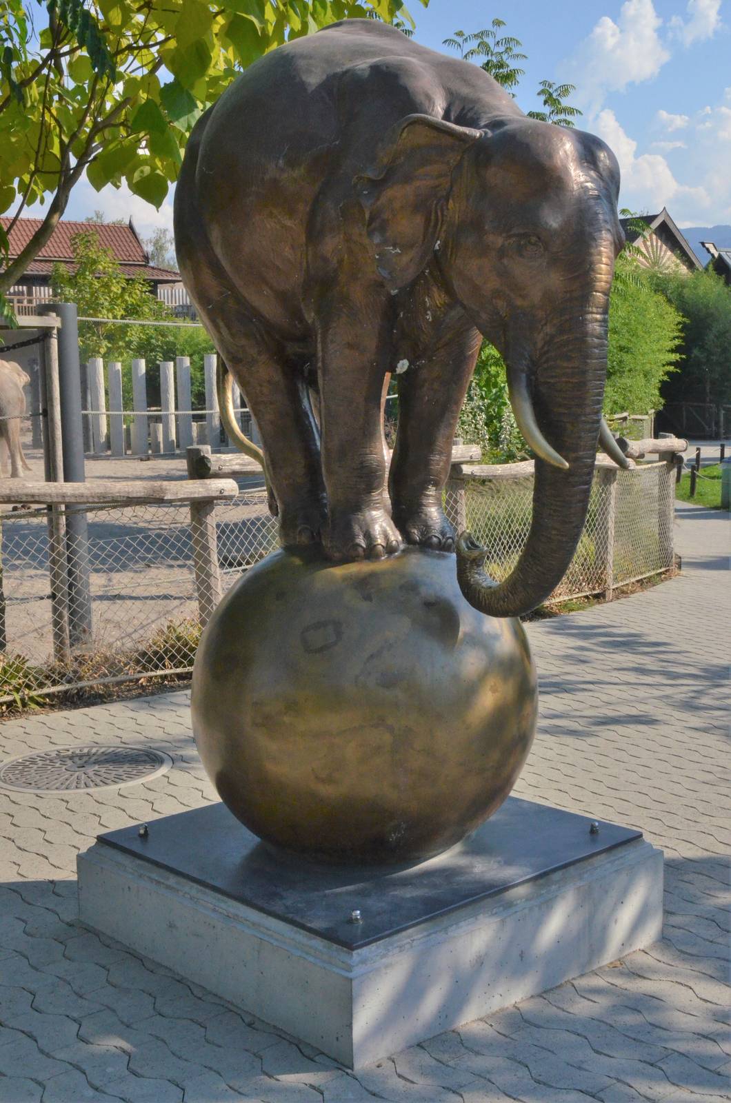 Elephant Sculpture at Knie Kinderzoo, 11/09/16