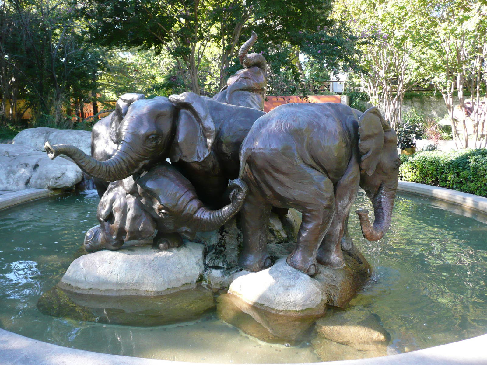 elephant statue