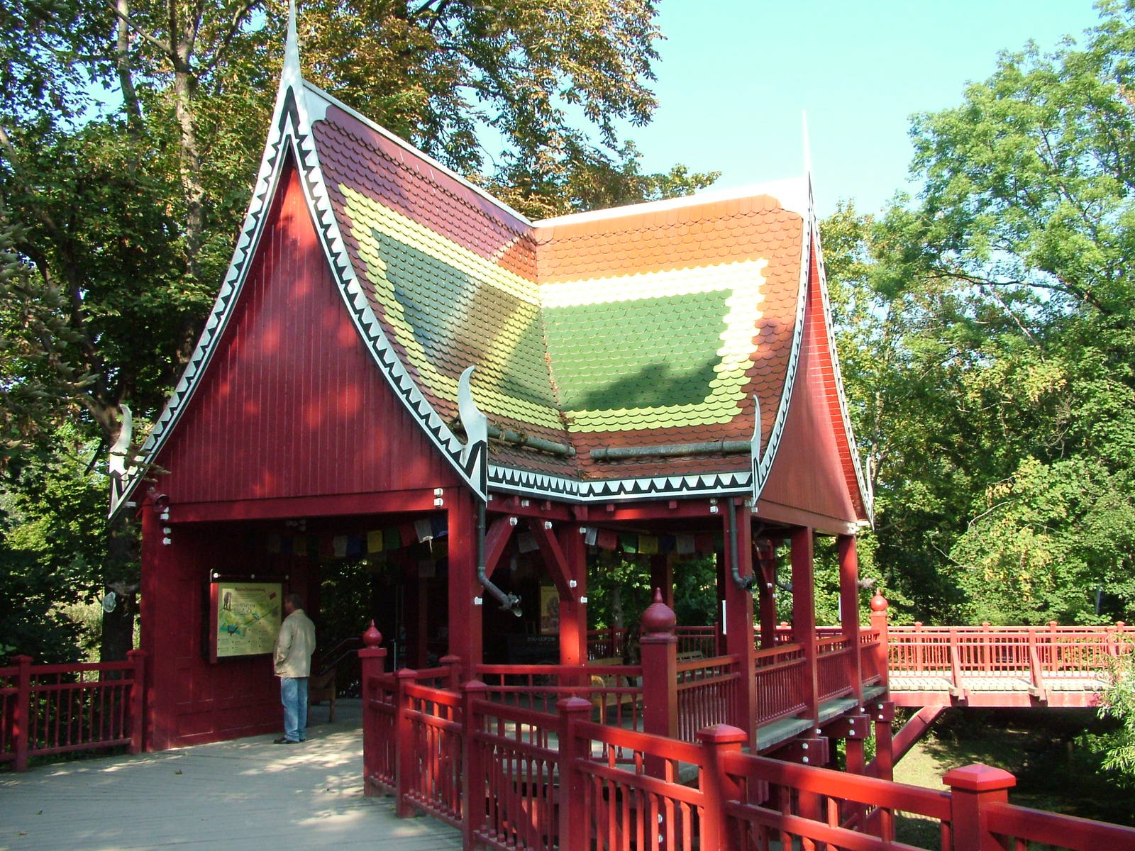 Elephant Viewing Area at Leipzig, 02/09/11