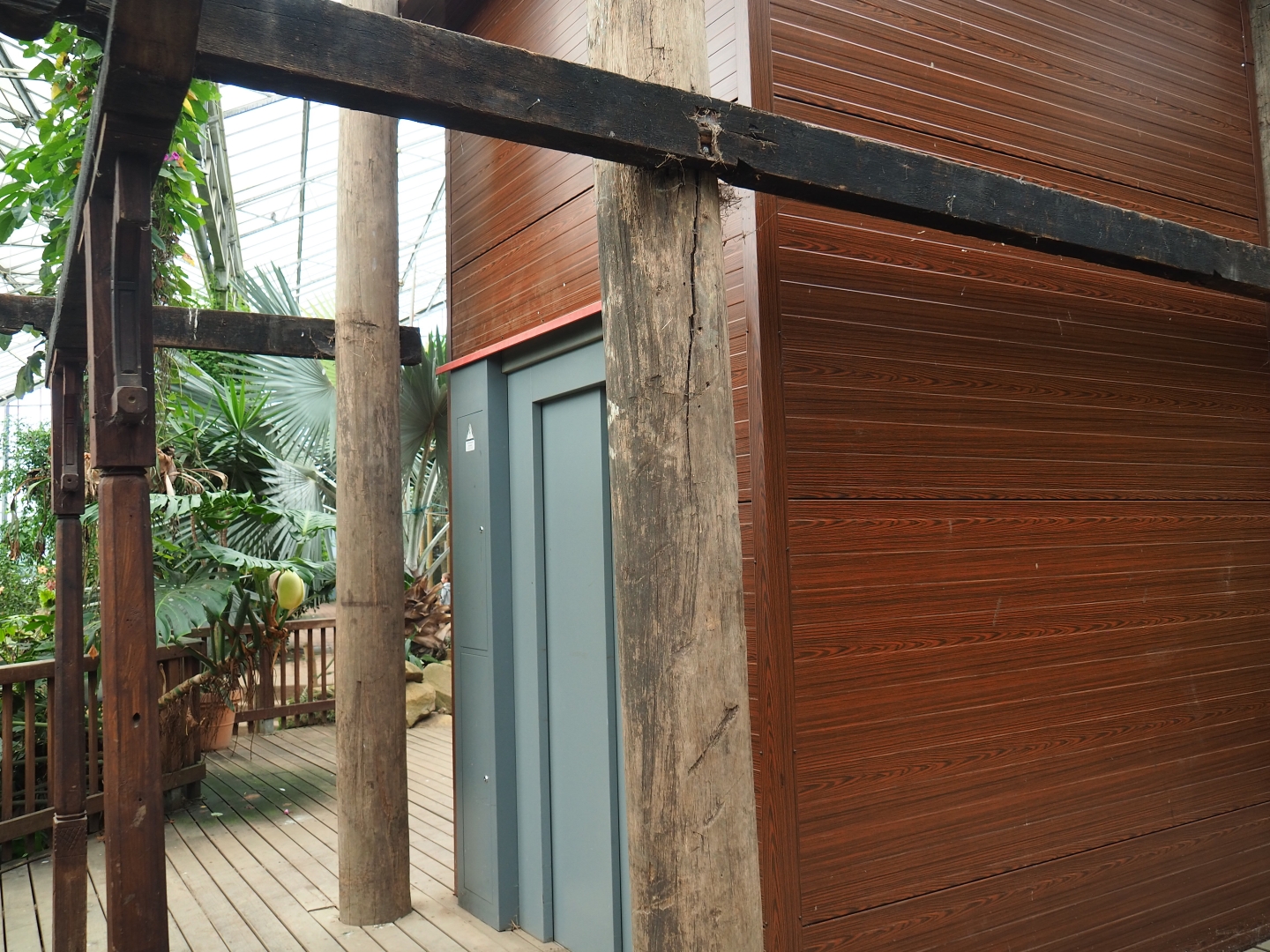 Elevator shack (Aug 28th, 2018)